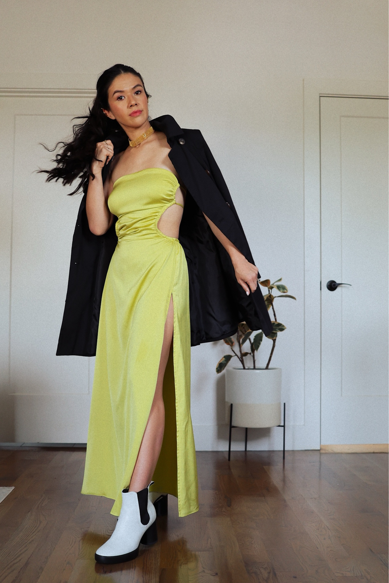 Chartreuse dress 💛 wearing size XS 

#LTKSeasonal #LTKFindsUnder100