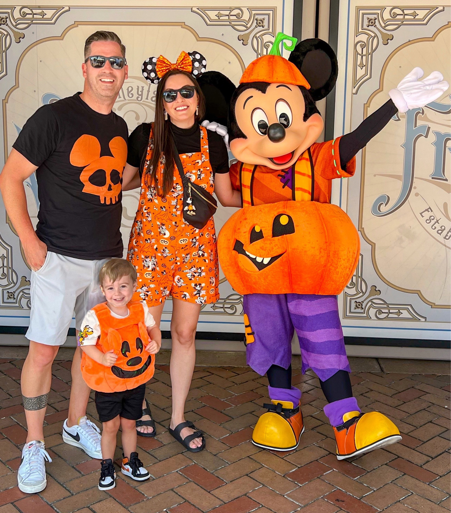 Disneyland Halloween Mickey Pumpkin 🖤🎃

#LTKkids #LTKfamily #LTKHalloween