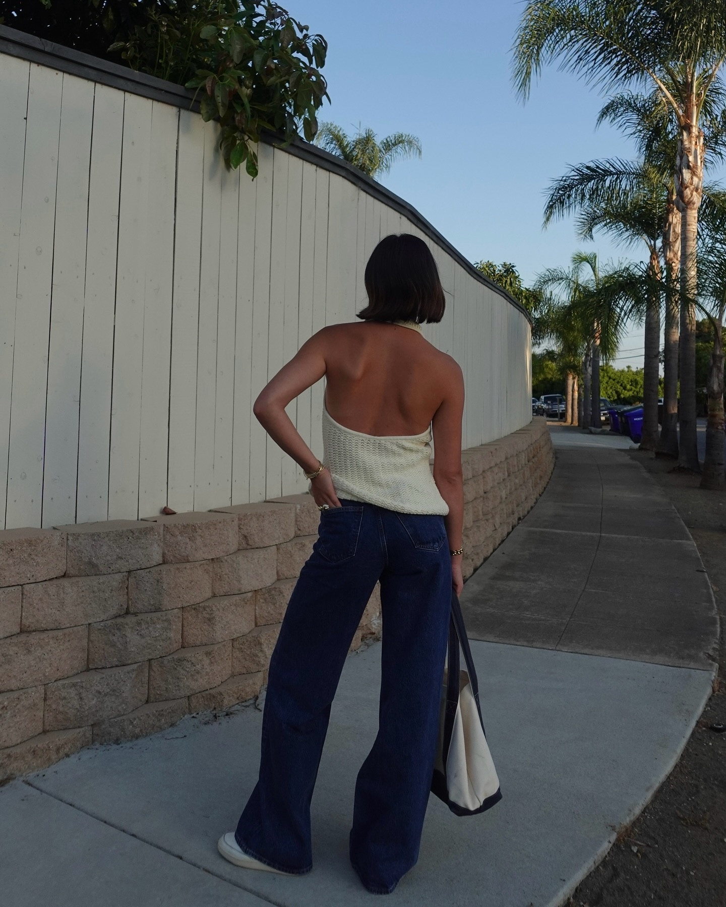 new dark denim launching today by @agolde 

there’s something so good about a new pair of dark denim added to the wardrobe… these are the Dame High Rise Wide Leg No Cuff in Enamour! fun fact, my all time favourite jeans are the original Dame jeans by Agolde which are the exact same as these but, with a cuff :)

#agoldedenim #damejeans #launchday #pinterestaesthetic #aestheticlifestyle #fashionblogger #lifestyleblogger #explorepage