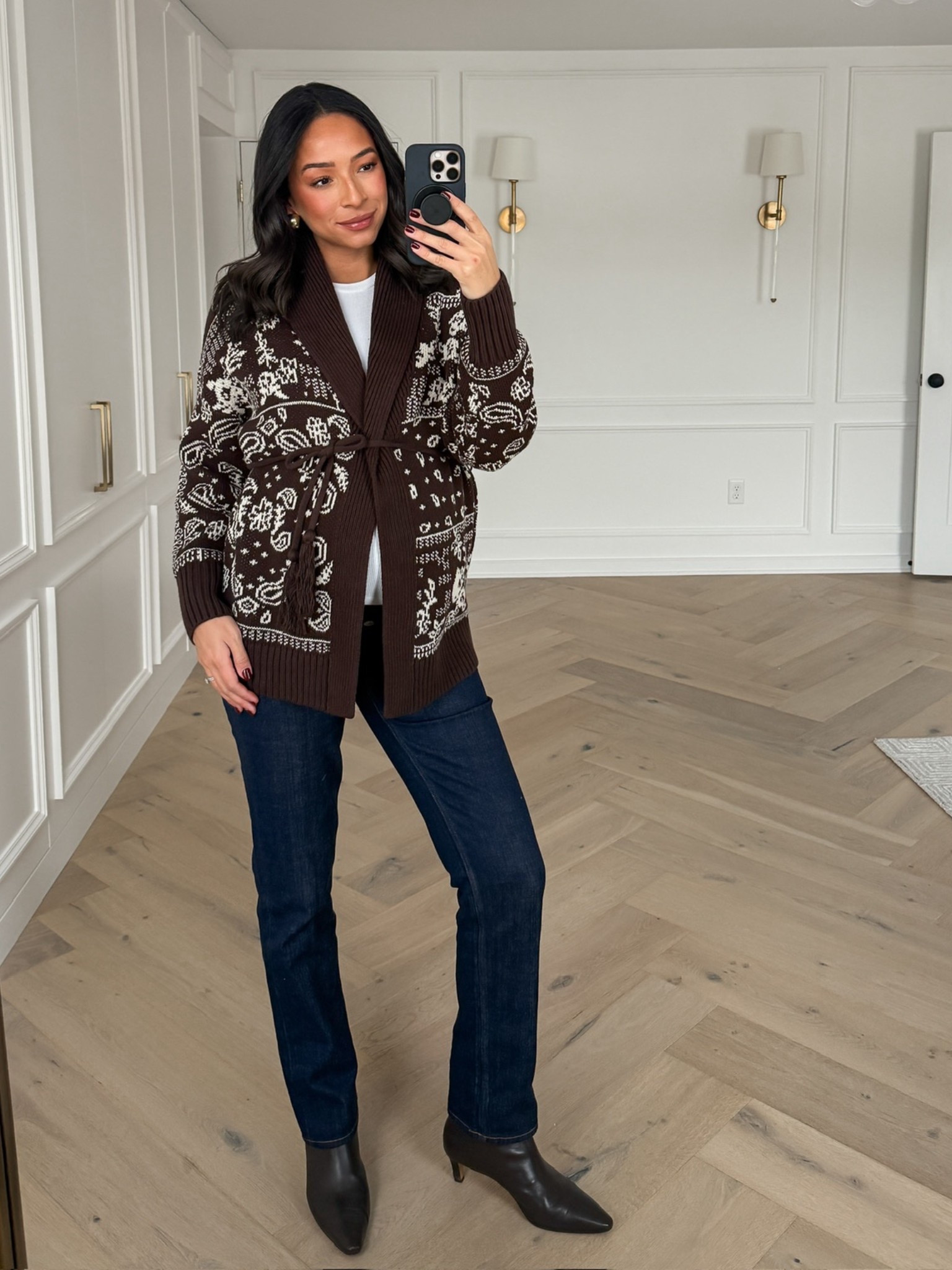 On SALE!! This belted cardigan is so cute and can be dressed up or down 🤎 Wearing size S white tee, size M belted cardigan and size 26 long straight leg jeans (rinse) 

Winter outfit 
Winter fashion 
Leather jacket 
Abercrombie jeans 
Denim
Casual outfit 

#LTKSaleAlert #LTKSeasonal