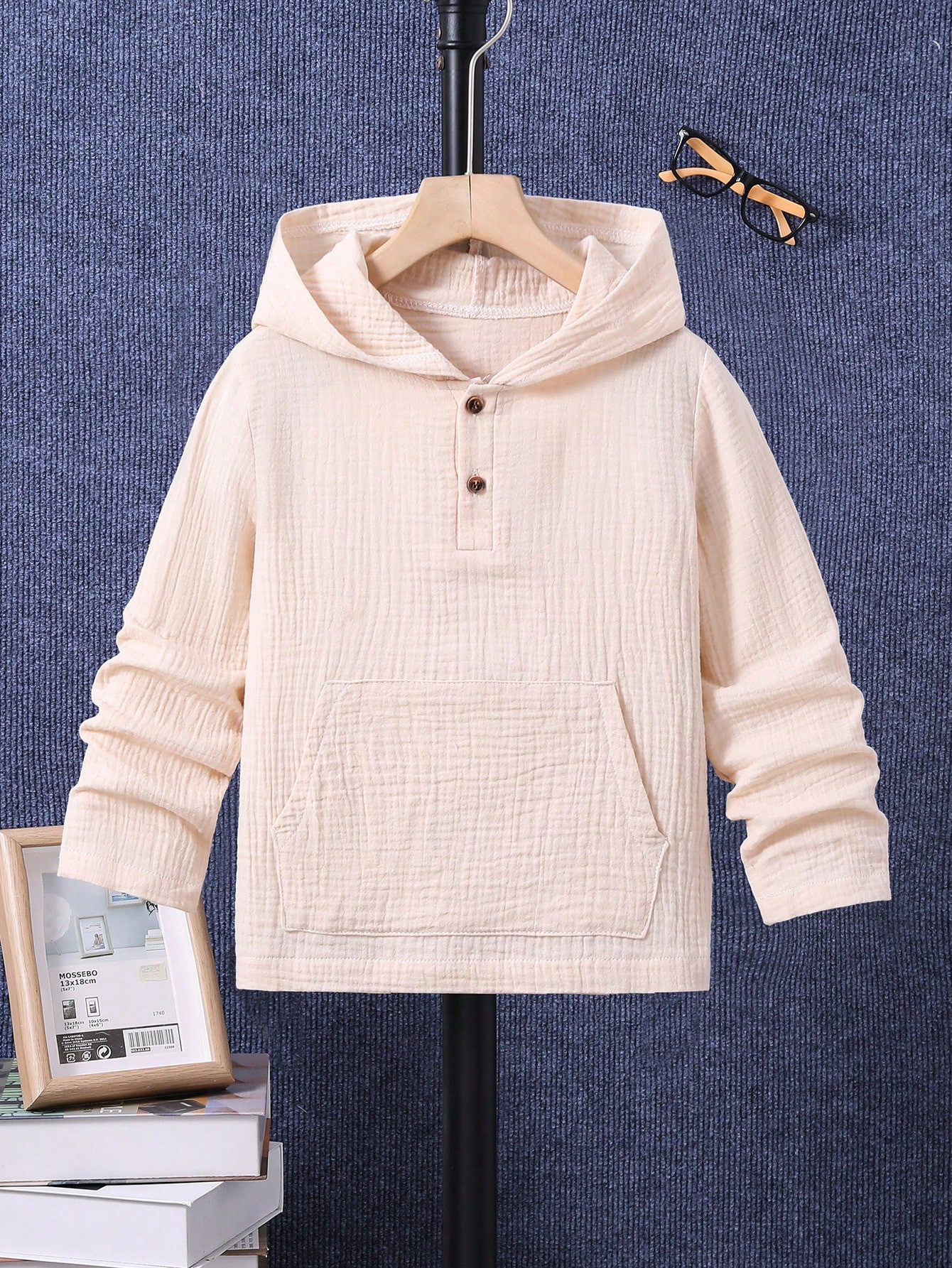 SHEIN Kids EVRYDAY Young Boy Kangaroo Pocket Half Button Hooded Sweatshirt | SHEIN