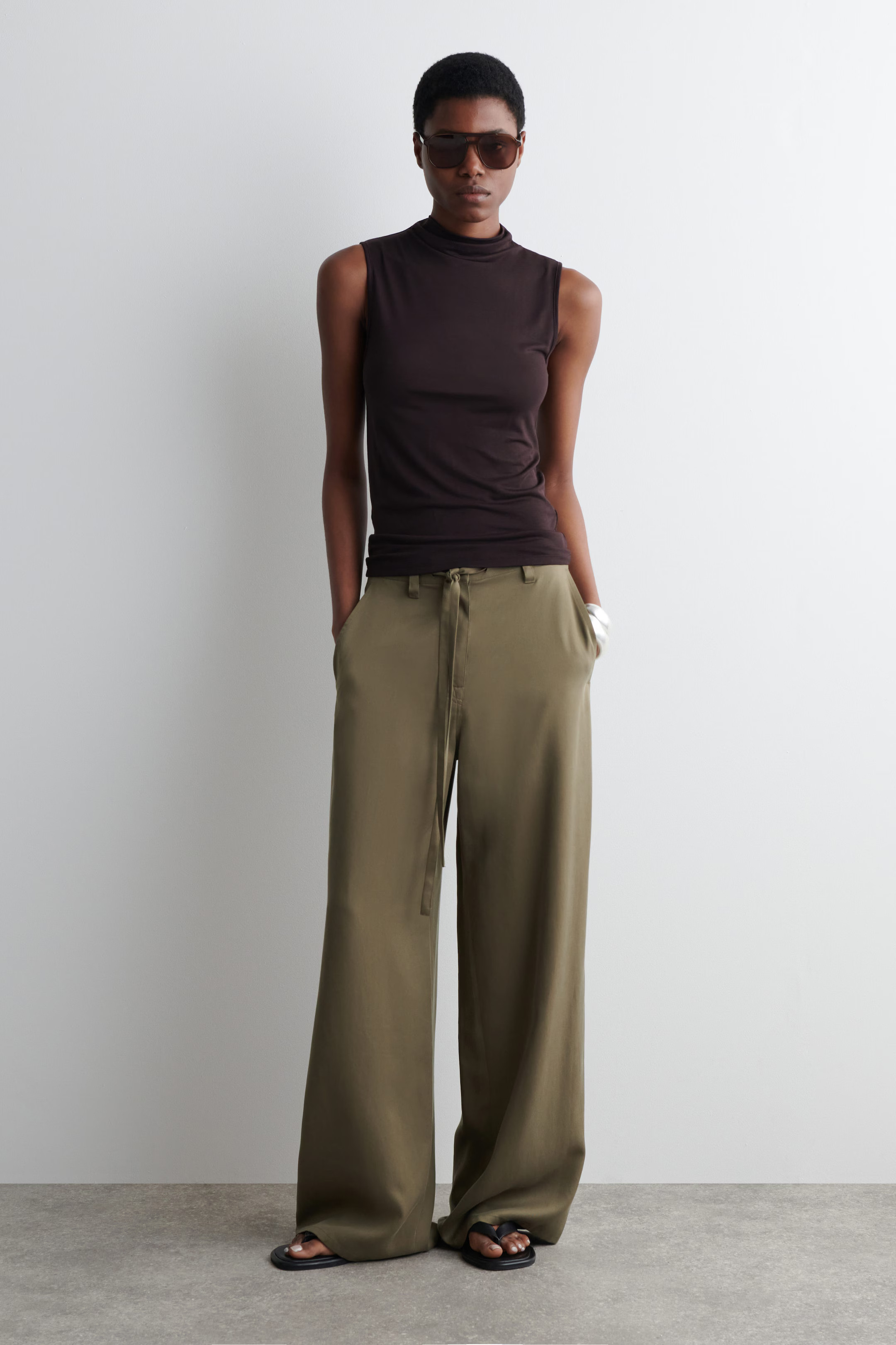 TIE-DETAIL WIDE-LEG TROUSERS - KHAKI | COS | COS (AU)