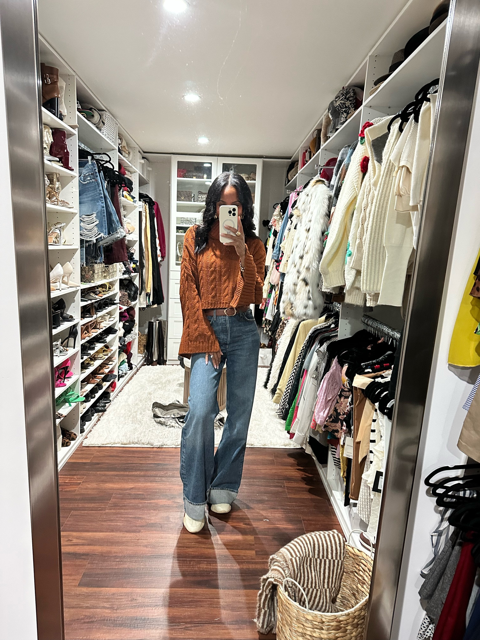 Winter outfit inspo. Turtleneck sweater. Agolde jeans. Gucci sneakers. Perfect outfit for running errands🤎✨

#LTKOver40 #LTKTravel #LTKStyleTip