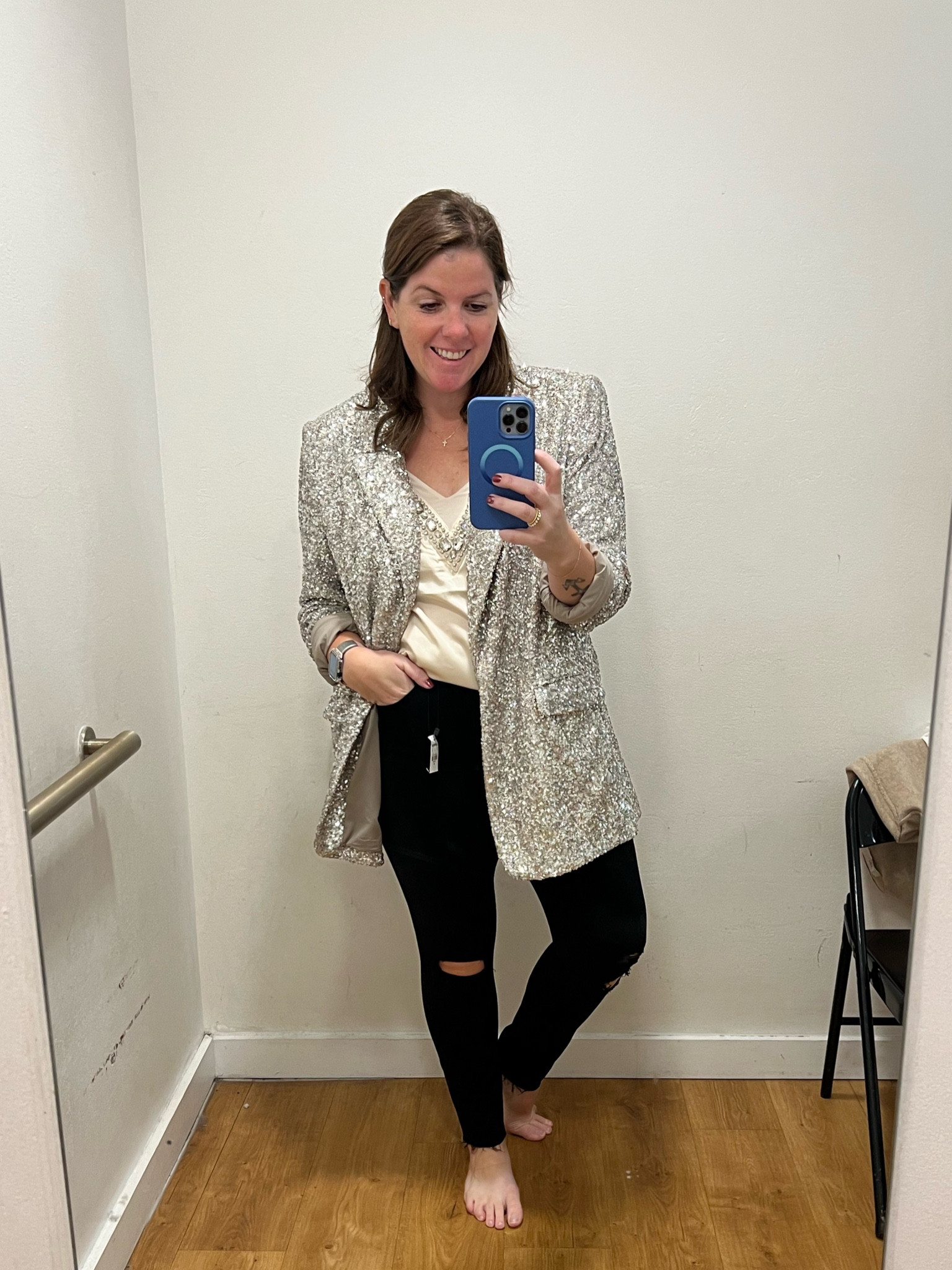 I am typically a dress girlie, but this sequin blazer with the black jeans is a look I want to be in on NYE! The blazer is a boyfriend fit, so stick with your true size! The black jeans and the cami also run TTS! Everything is 40% off right now, so definitely grab these pieces! 

#LTKHoliday #LTKparties #LTKstyletip