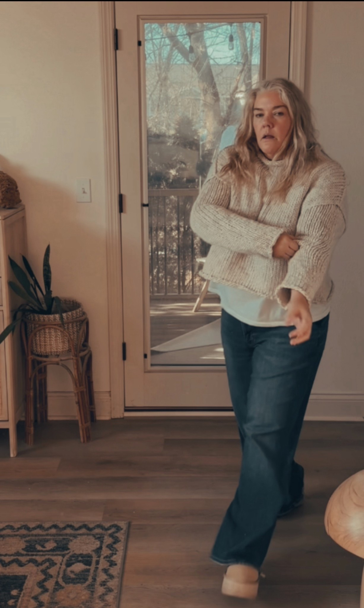 When your everyday outfit looks like someone else’s Pinterest Post! #winteroutfit #croppedsweater #widelegjeans #freepeople

#LTKOver40 #LTKMidsize #LTKSeasonal