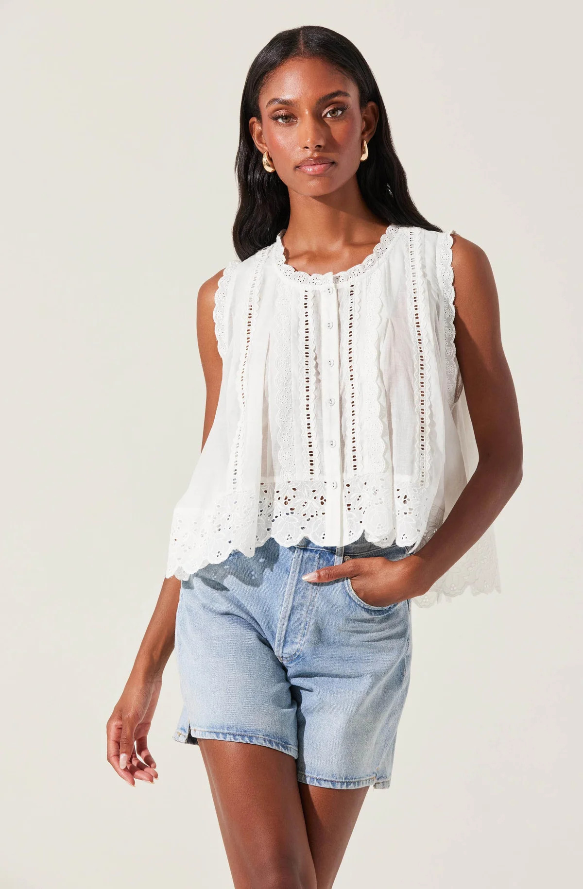 Alisa High Low Eyelet Top | ASTR The Label (US)