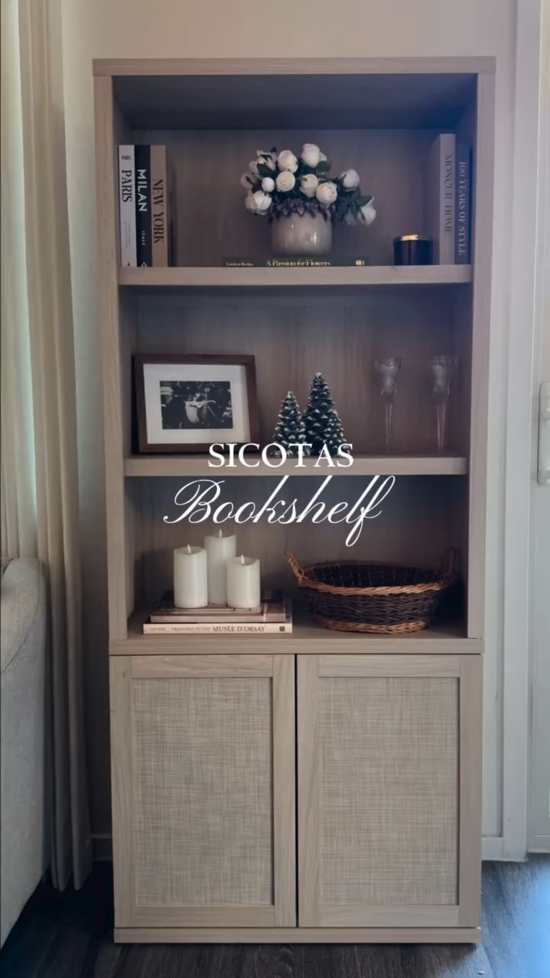 SICOTAS Bookshelf ✨ style it with me! 
Discount Code: CIELOAMEZCUA
.
#HomeDecorIdeas
#InteriorInspo #CuratedHome
#CozyLiving
#HomeStylingIdeas
#DecorDetails
#NeutralHome #BookshelfStyling #sicotas #amazonhomefinds #amazonhome 

#LTKHome #LTKHoliday