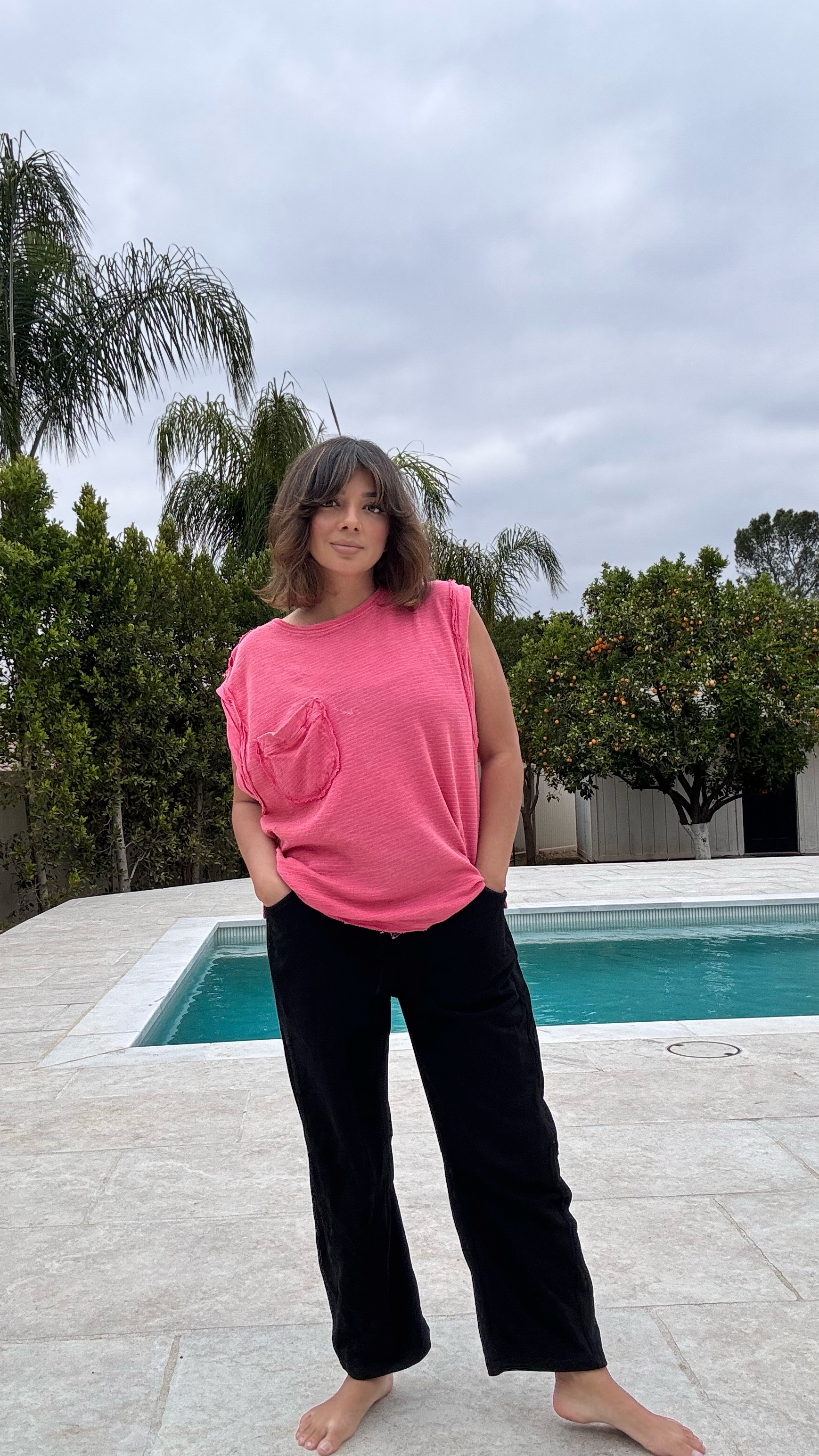 Love these viral barrel sweatpants 😍 Perfect for running around, they are comfortable, stylish and a great fit!!


#LTKSaleAlert #LTKFindsUnder50 #LTKOver40