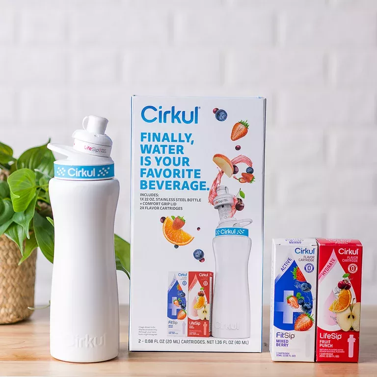 Cirkul 22oz White Stainless Steel Water Bottle Starter Kit with