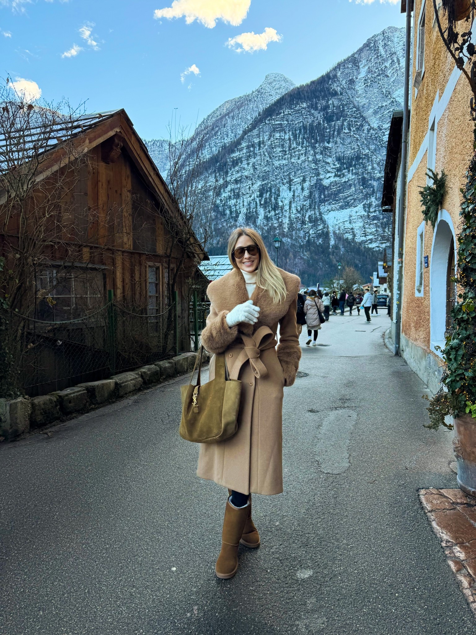Austria winter outfit!
Gorgeous and elegant outfit that I wore in my European winter trip that keep it me really warm
Fits true to size and I’m wearing size small 
Winter outfit 
Snow outfit 
Coats 
Snow boots

#LTKSeasonal #LTKootd #LTKU