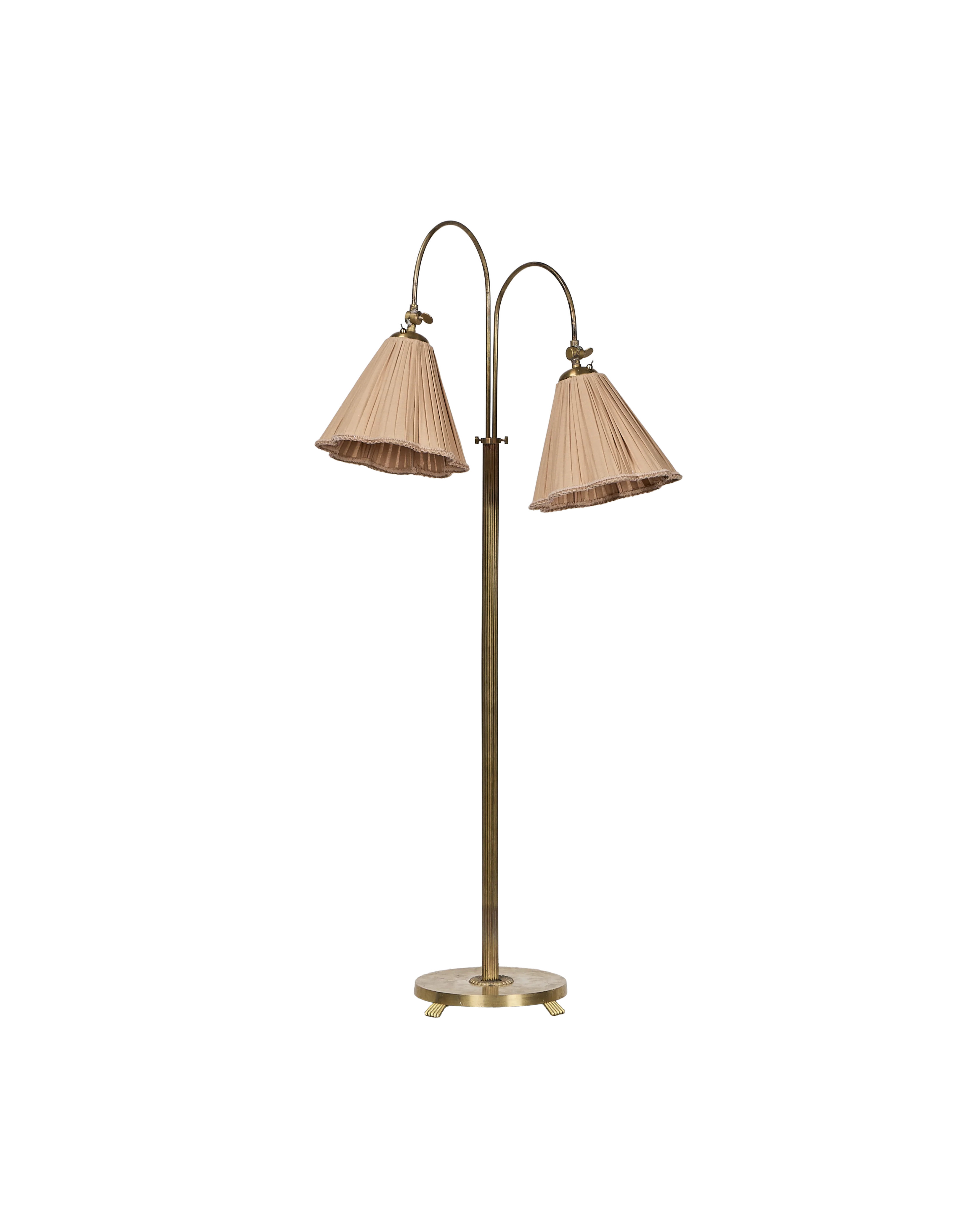Langford Floor Lamp | Lighting | Designed by OLIVE ATELIERS | Olive Ateliers