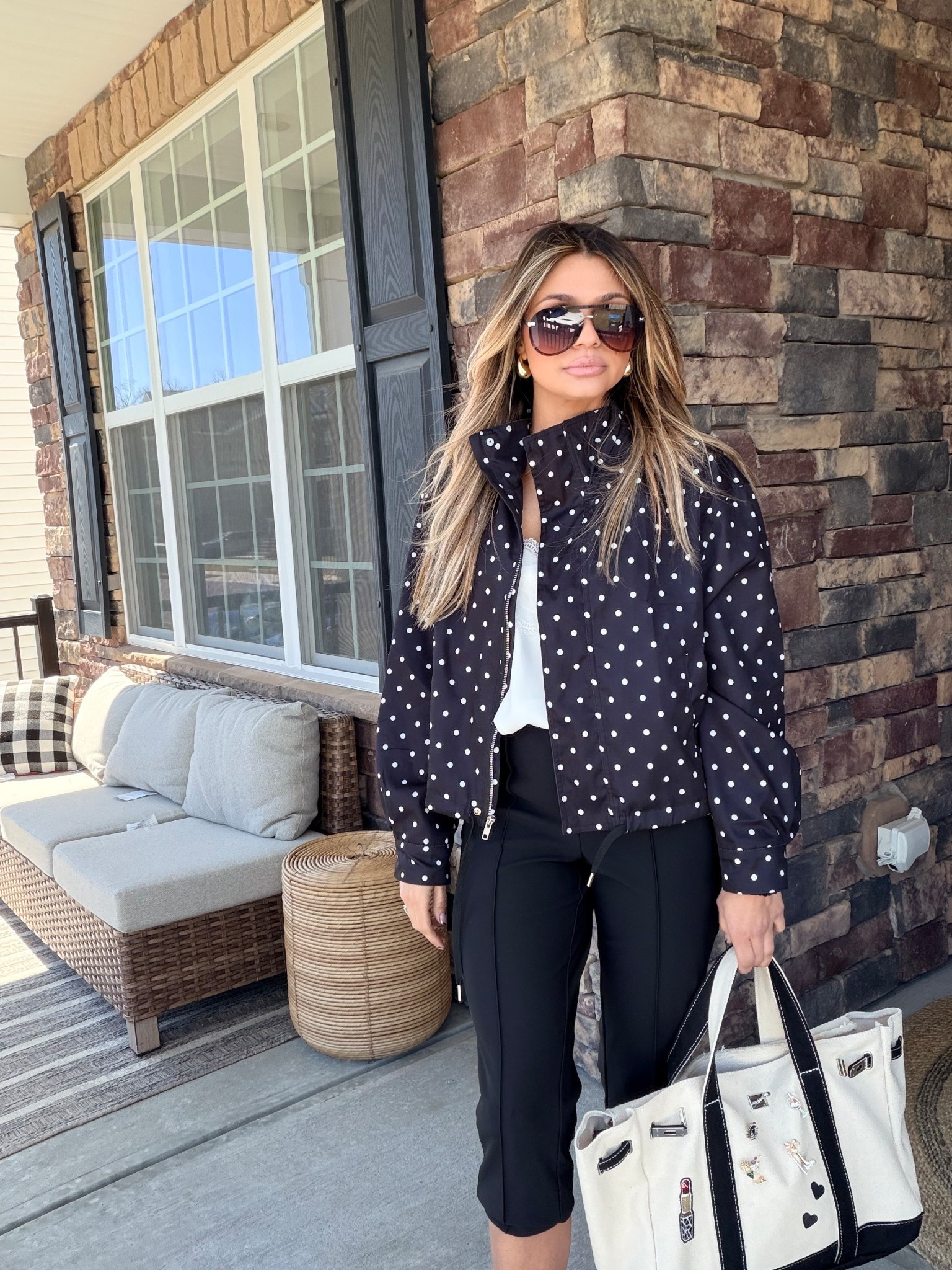 Polka dots and capris
Obsessed with this cute tote . Perfect fit for spring 

#LTKdayinmylife #LTKootd #LTKgrwm