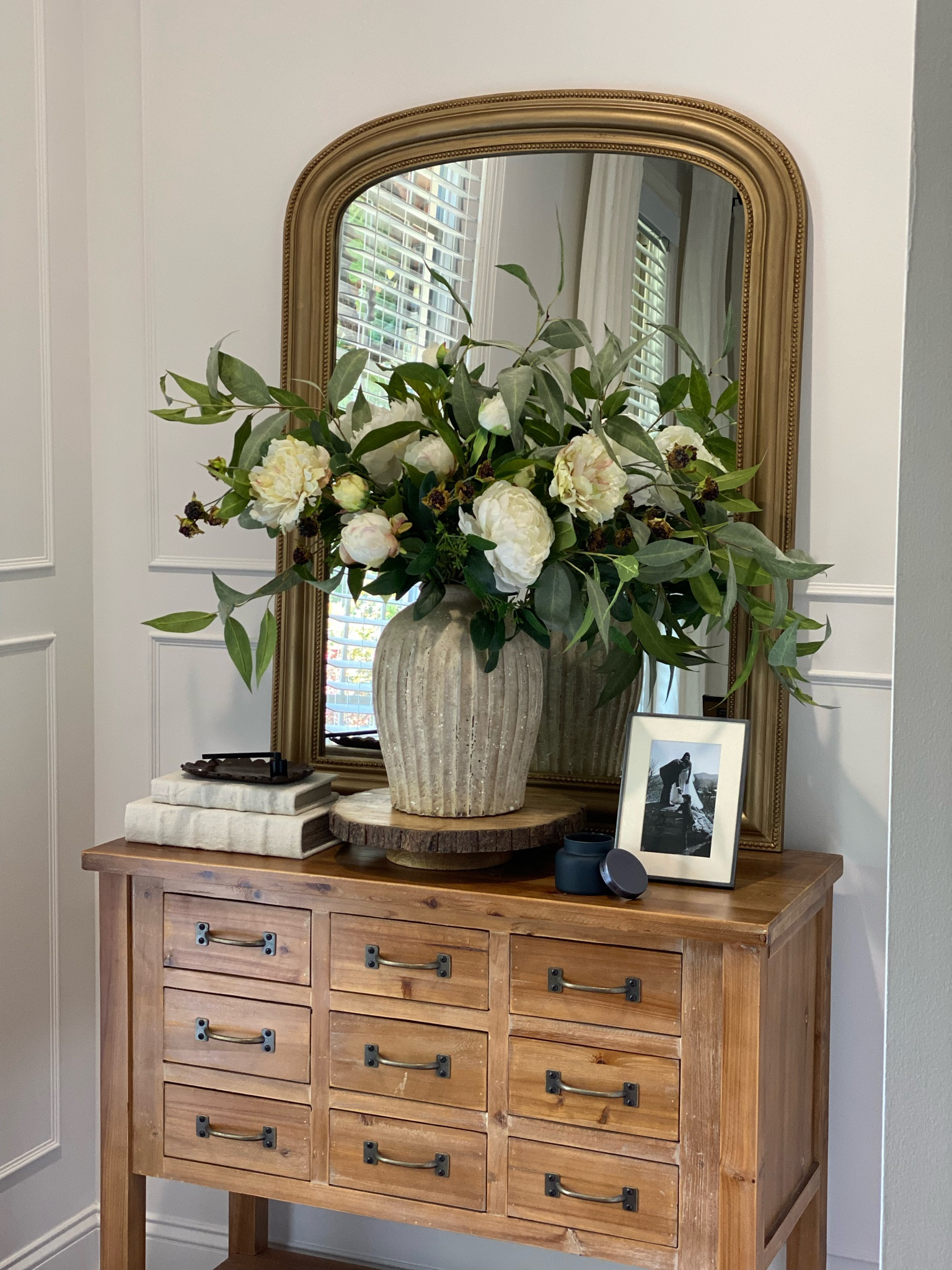 Summer entryway 

#LTKSeasonal #LTKhome