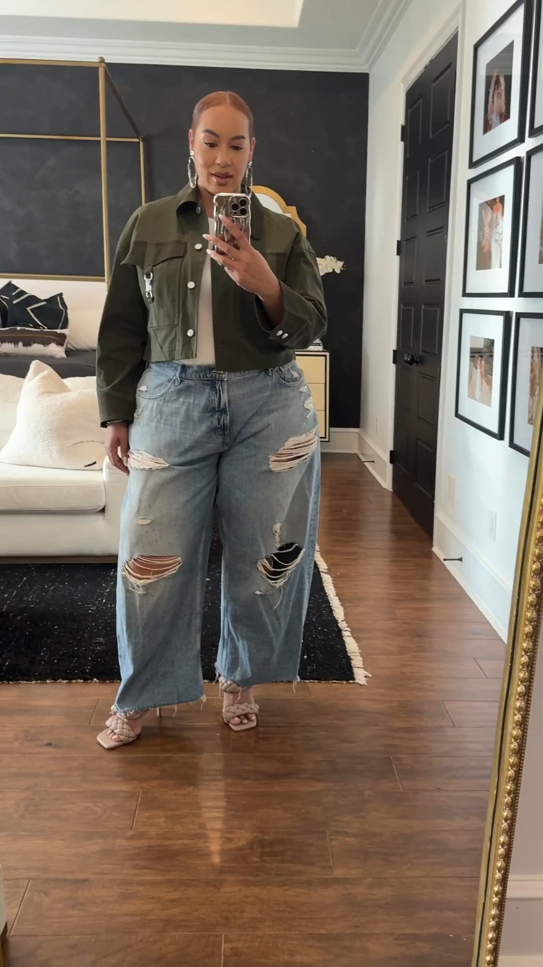 Nothing like a good casual #OOTD 🖤

#LTKmomlife #LTKootd #LTKMidsize