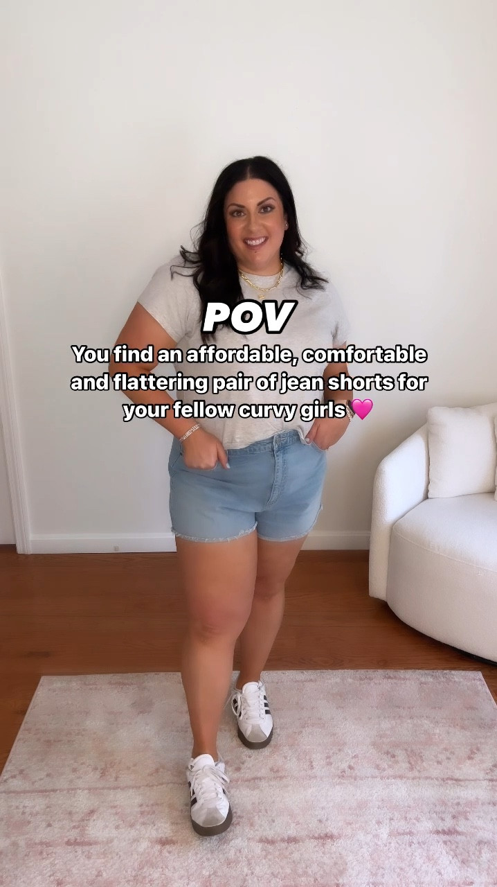 I love these $22 shorts from Target! They’re so comfortable, flattering and perfect for my curvy girls 🛍️ this tee is also my FAVORITE basic, it’s only $19 and so high quality. I have almost every color! Wearing am XL tee/16 shorts (I like to size up one in shorts for comfort) 



#LTKmidsize #LTKfindsunder50 #LTKstyletip