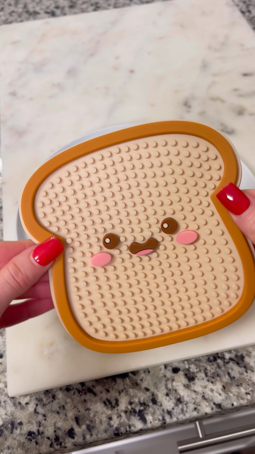 This peanut butter ‘sandwich’ keeps your pup busy while you bathe or groom—just stick, spread, and let them lick! #dogtok #petmusthaves #dogmomlife #doggadgets #puppyfinds #amazonfinds #petessentials #doglover #doghack #petcare