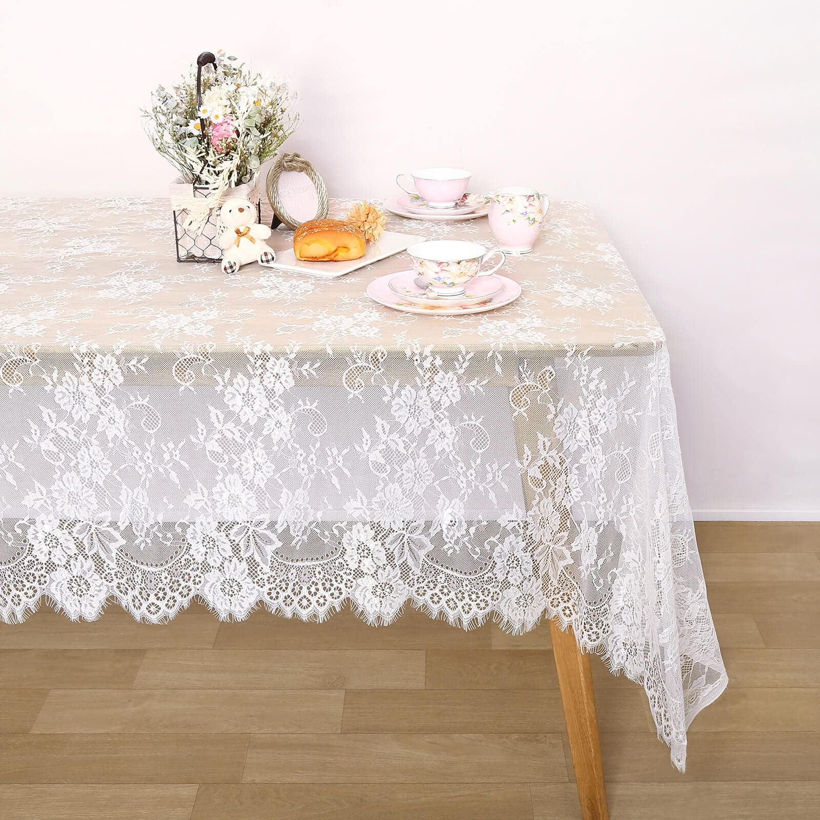 QueenDream White Lace Tablecloth: 60 X120 Inches - Rectangular - Wedding Table Cloth Vintage Embr... | Amazon (US)
