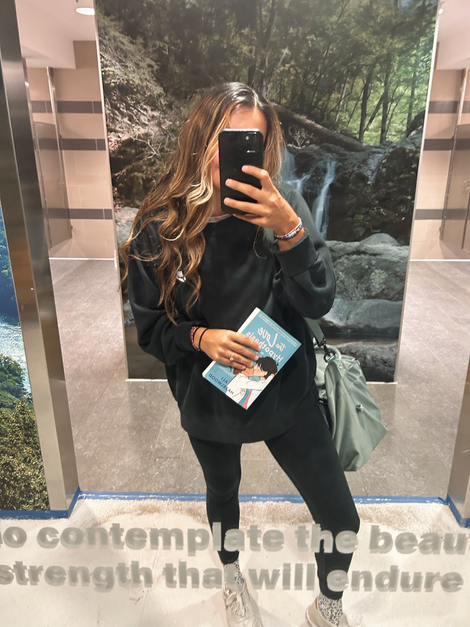 Airport OOTD 🫶🏻✈️

#LTKFind