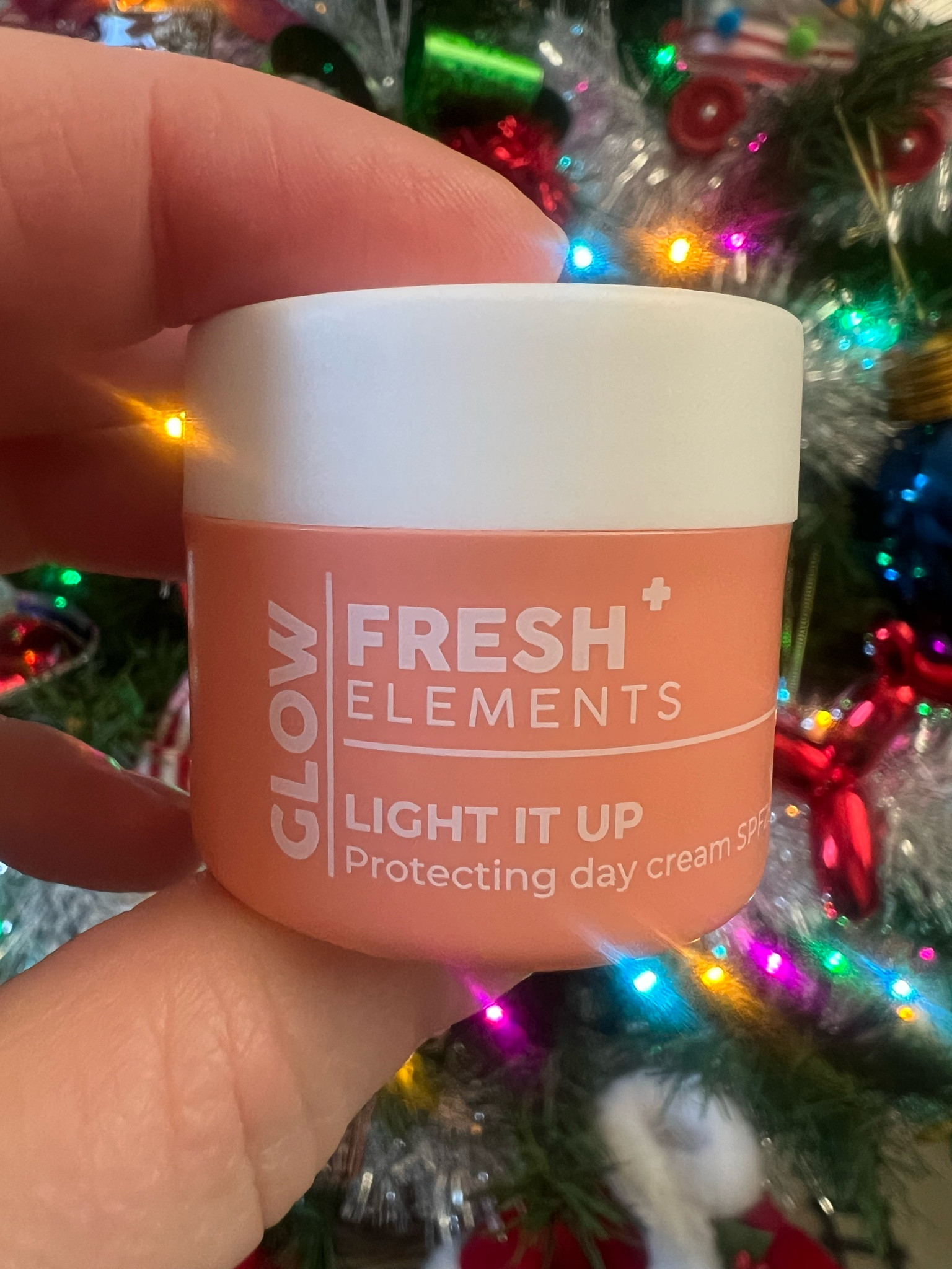 Day 4 of the Marks &amp; Spencer beauty advent calendar &amp; I got FRESH ELEMENTS Glow Protecting Day Cream SPF25. It's infused with vitamins A, C and E for skin that looks brighter and less tired. The deeply moisturising formula harnesses the hydrating power of hyaluronic acid to leave skin feeling softer and replenished.

Over 40, U.K. blogger, M&amp;S  

#LTKbeauty #LTKskincare #LTKeurope