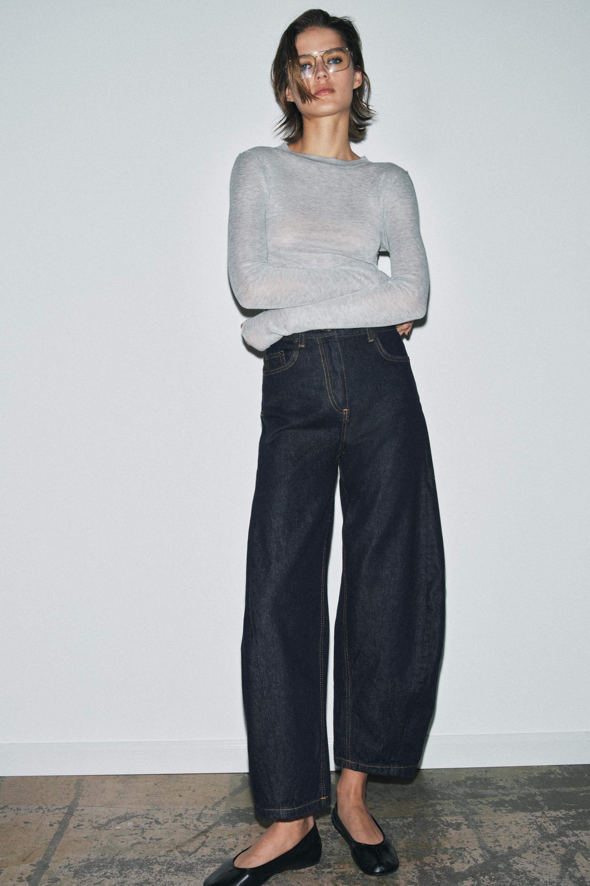 ZW COLLECTION MID-RISE ANKLE BALLOON JEANS | Zara US