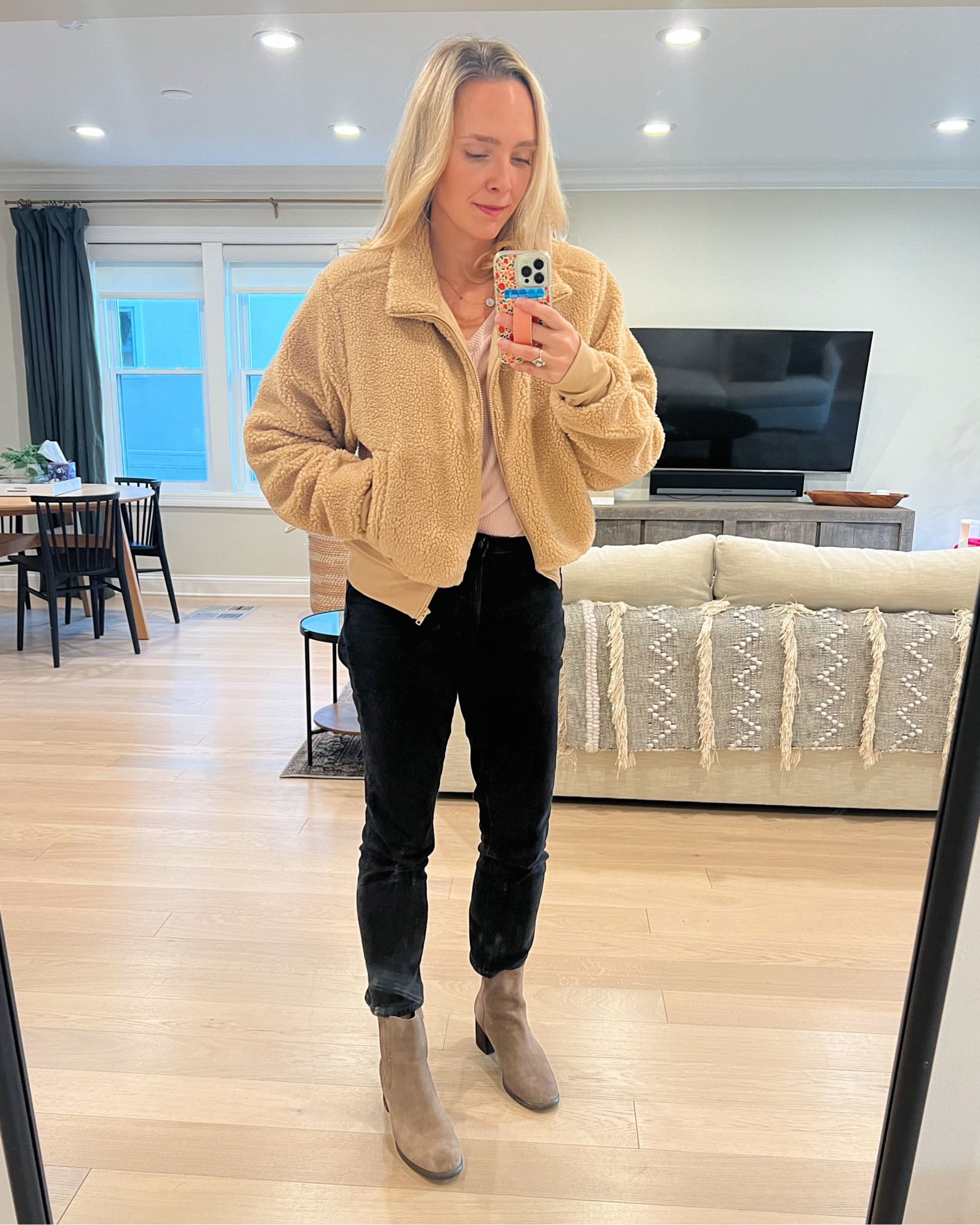 This fall jacket is my new favorite item! So cozy and casual 

#LTKstyletip #LTKshoecrush #LTKfindsunder100