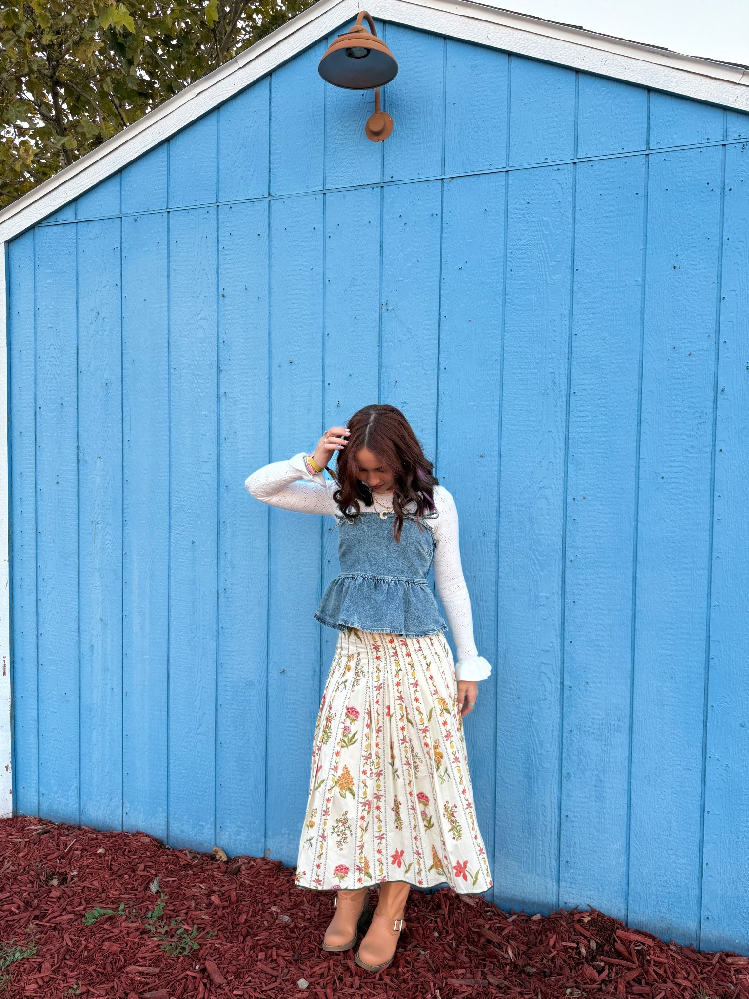 Country music festival, outfit! Love this one! Couldn’t link the skirt, but it’s from Zara!! 🤠🤠🤠

#LTKTravel #LTKPetite #LTKSeasonal