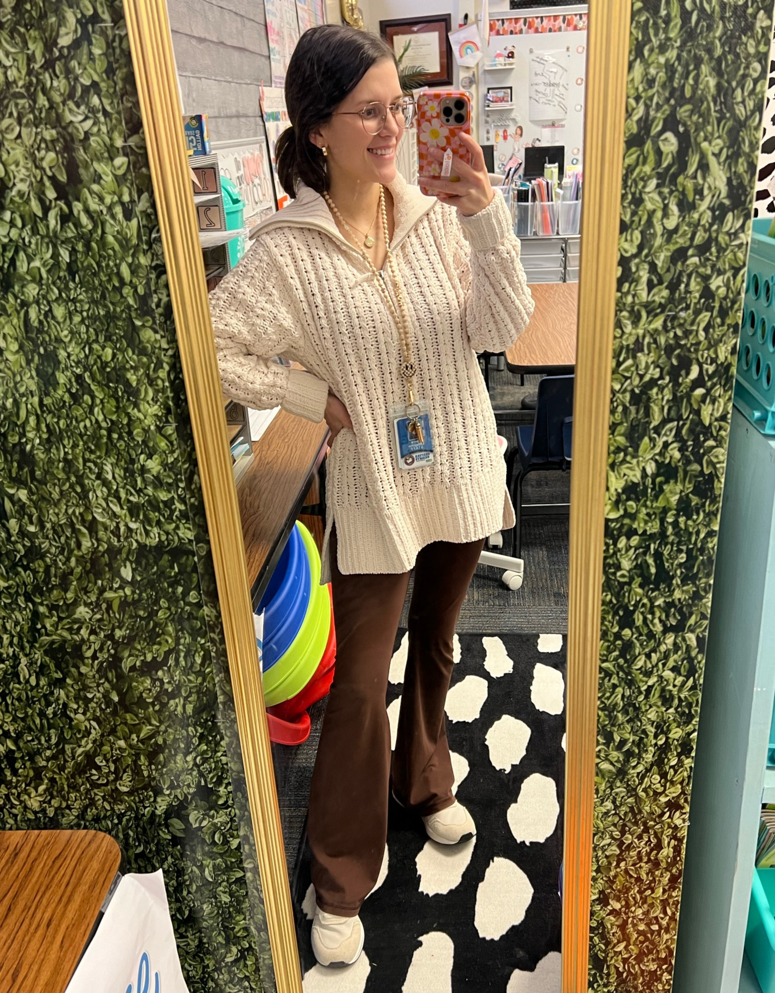 Aerie
OFFLINE flare leggings 

#LTKsalealert