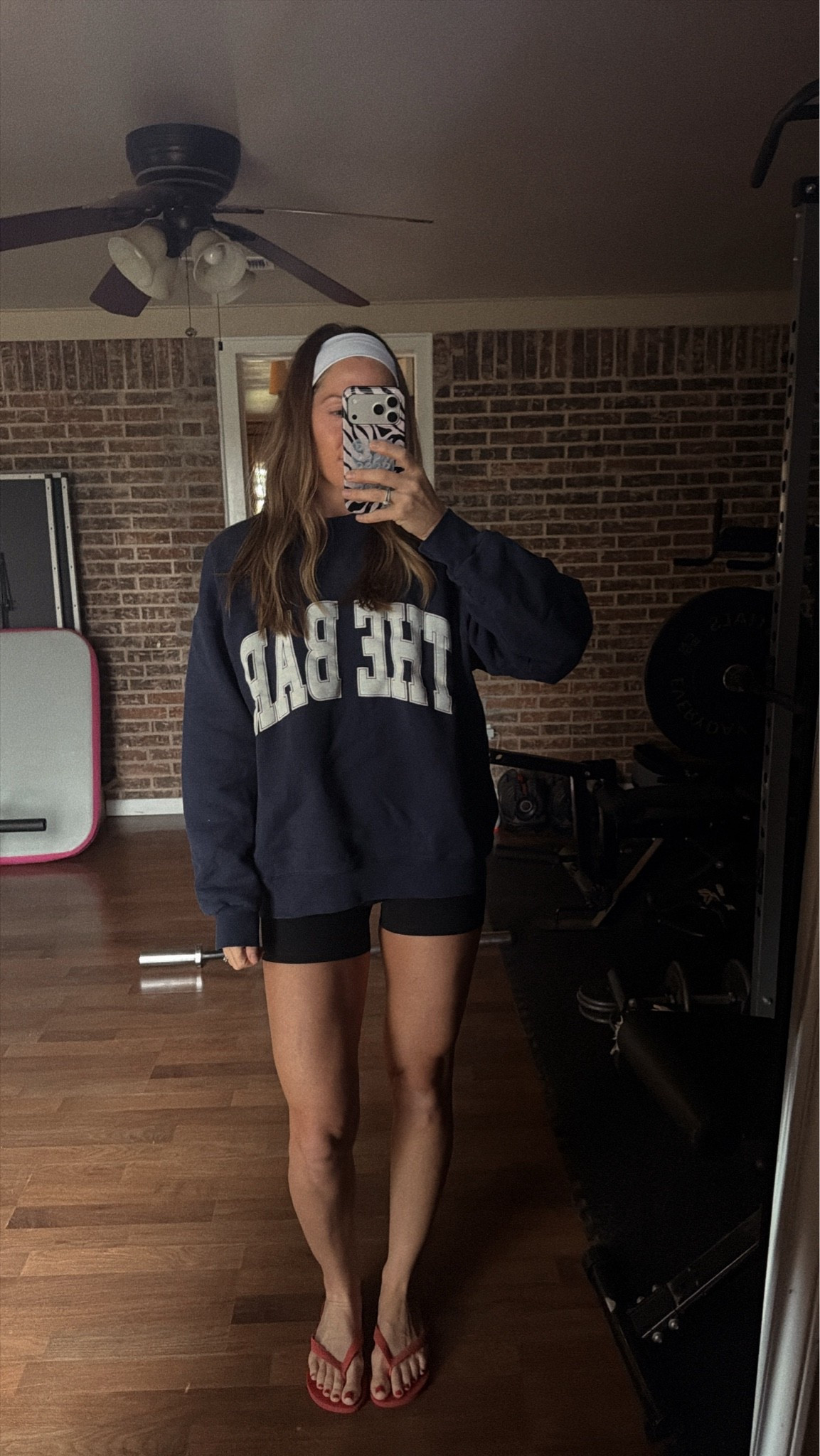 Rainy Saturday with no plans🤌🏼

#cozyootd #thebar #weekendootd

#LTKootd