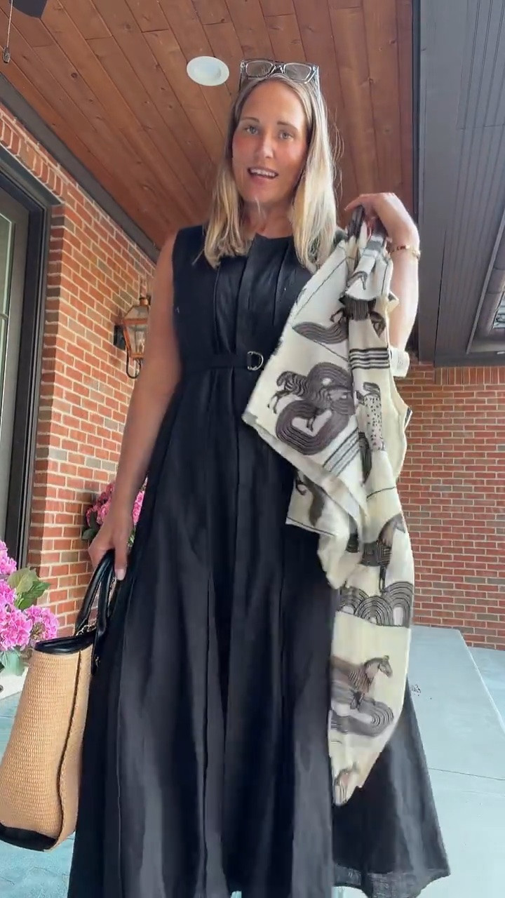 Looking for a cute dinner outfit that is chic, flattering and comfortable? Links below ⬇️ s

#LTKdayinmylife #LTKOver40 #LTKMidsize