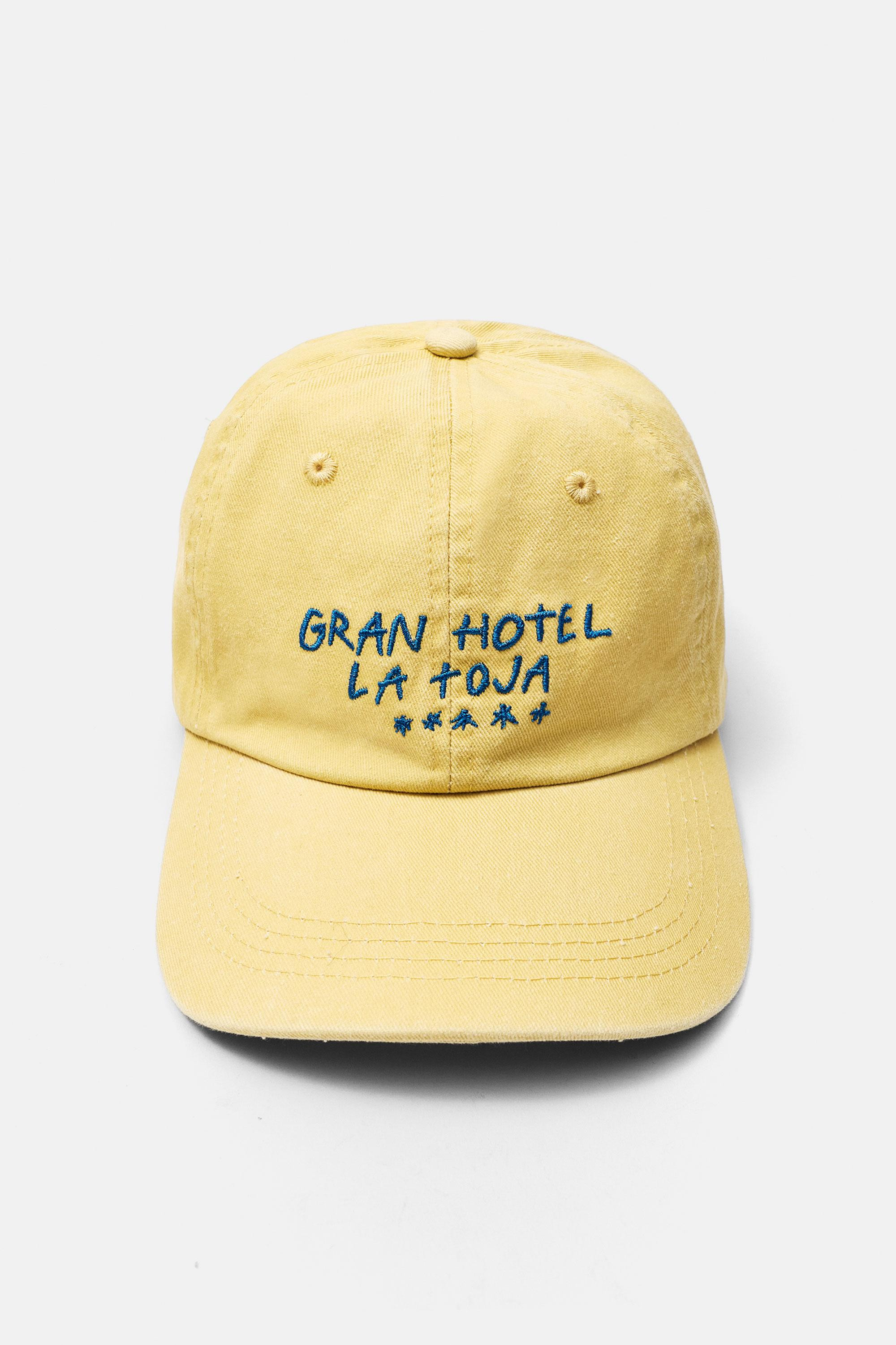 La Toja cap | Pull&Bear United Kingdom | PULL and BEAR UK