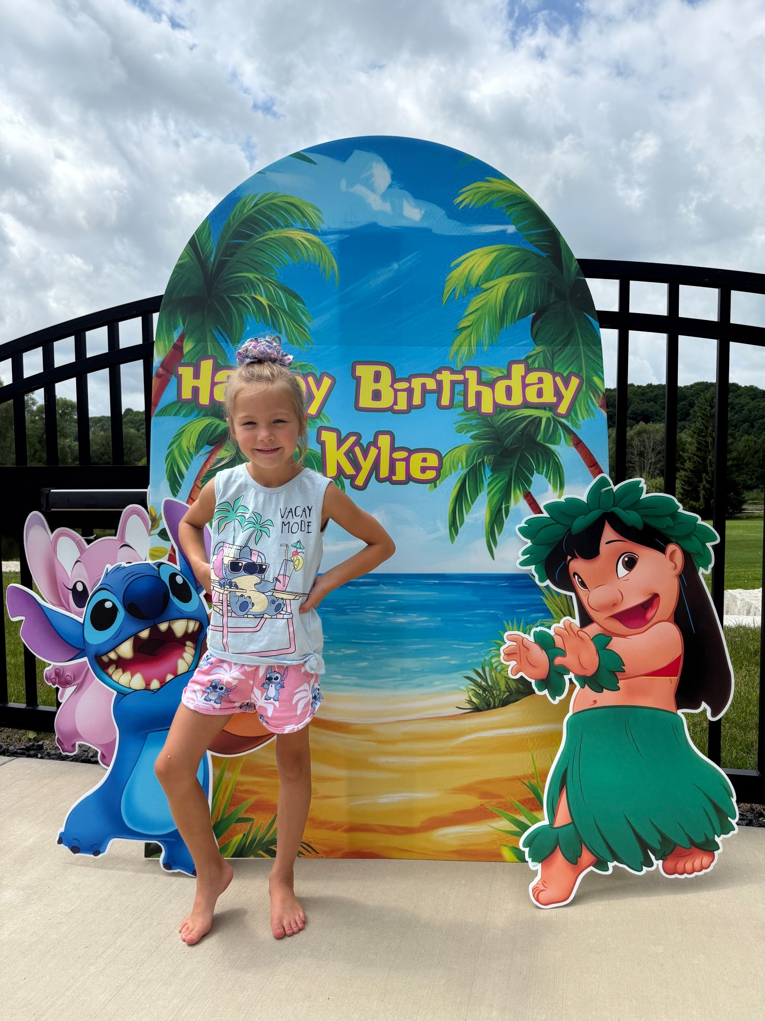 Lilo & Stitch birthday party decor!

#LTKKids #LTKFamily #LTKStyleTip
