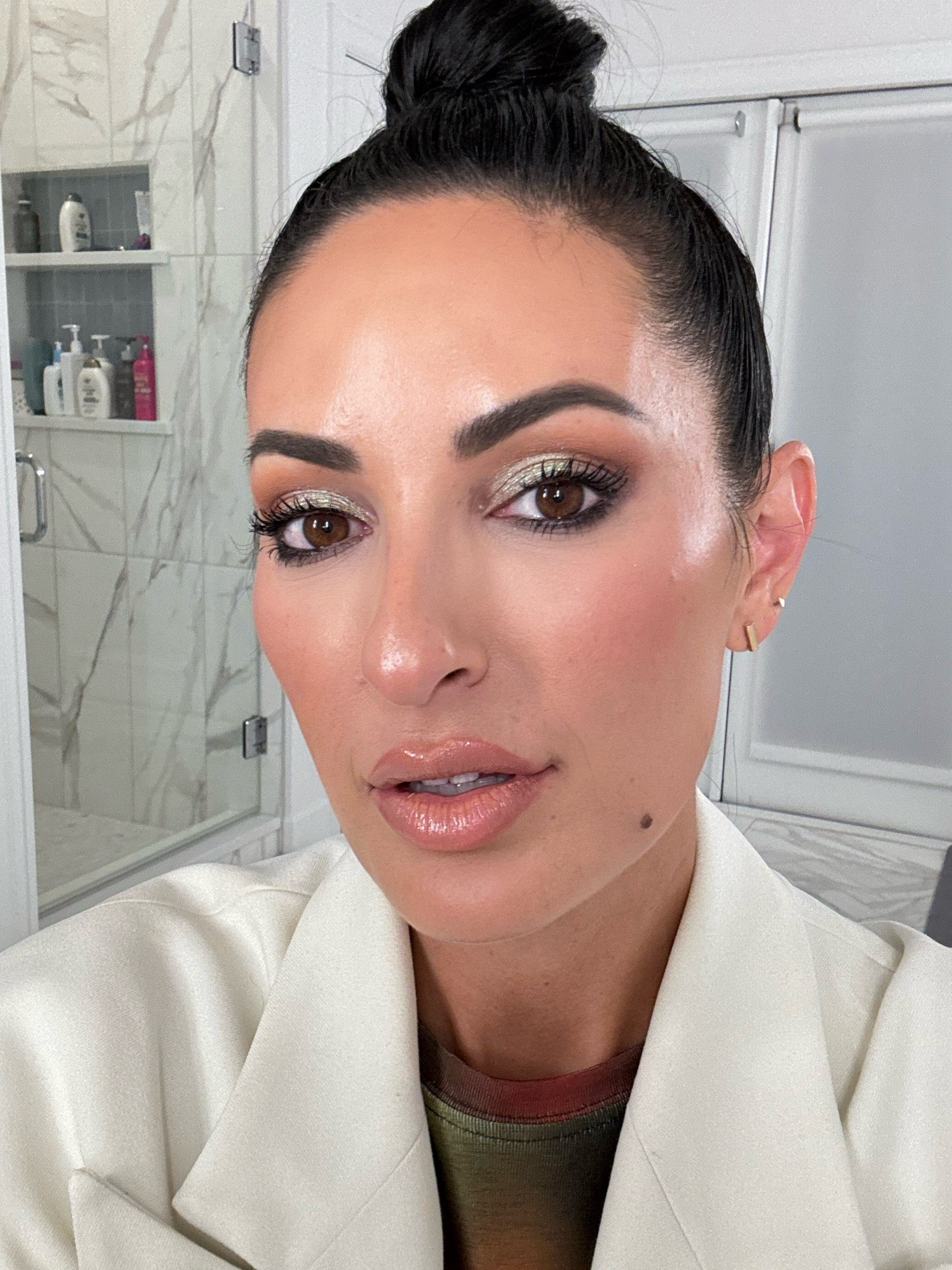 Glow up✨ I’m obsessed with this eye shadow pallette 💕

#LTKParties #LTKBeauty #LTKStyleTip