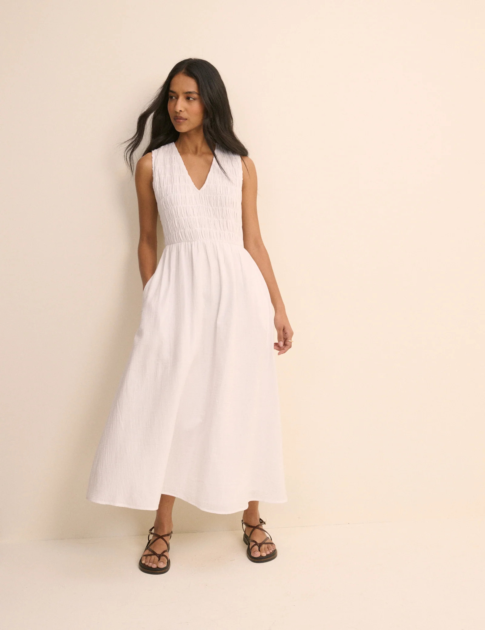 White Sleeveless Audrey Midi Dress | Nobody's Child