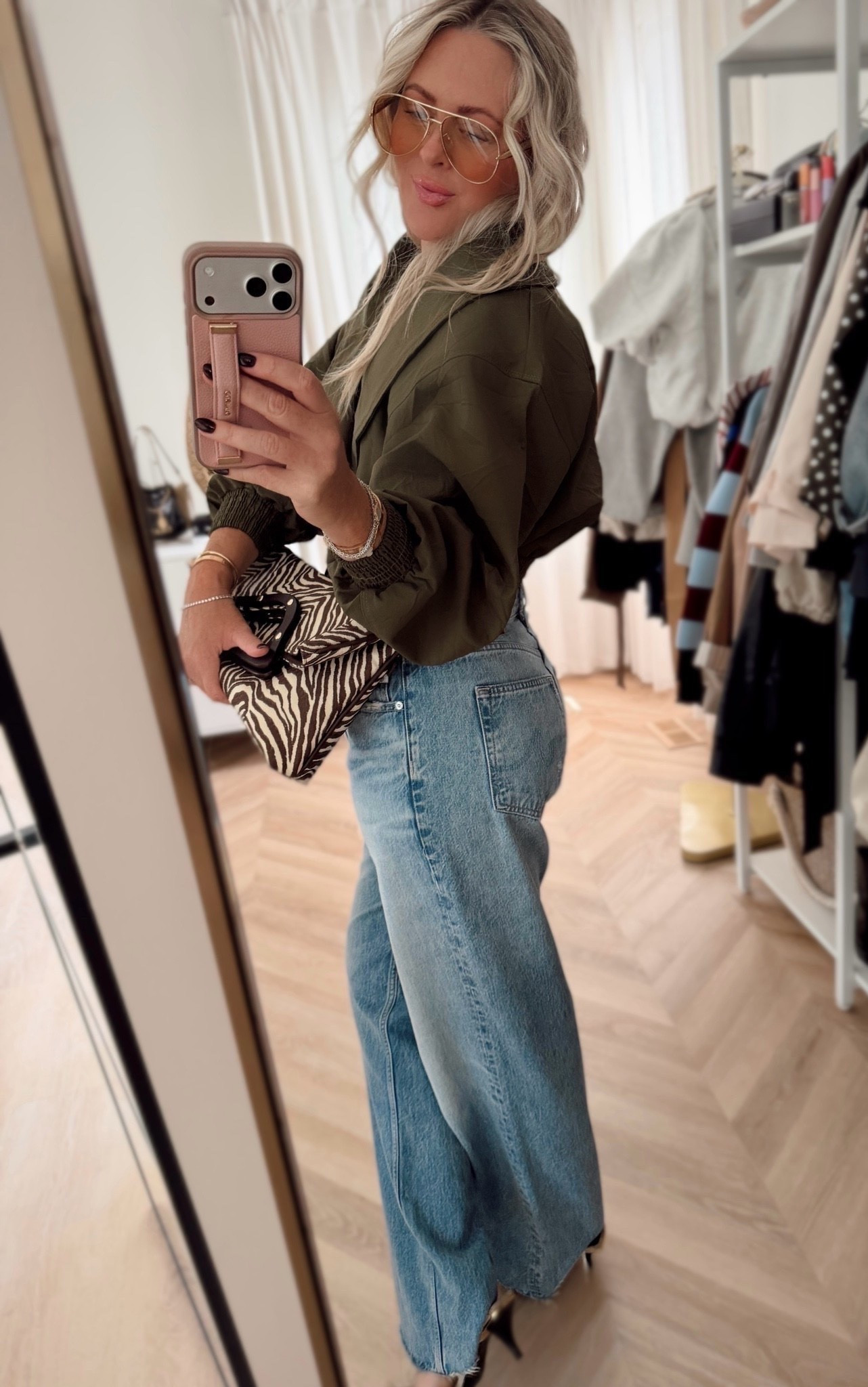 Such an Amazon WIN! This jacket/top is giving revolve! Lovely on! Ordered more colors!🤌🏼🤎

#LTKootd #LTKSeasonal #LTKWorkwear