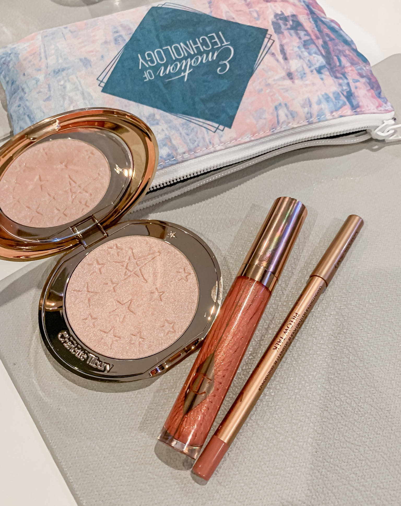 Here’s the new additions to my makeup bag! #LTKxCharlotteTilbury

Charlotte Tilbury Make Up. Lip liner. Pillow Talk. Bronzer. Highlighter. Lip Gloss. Plump Lips. Beauty Finds. 

#LTKbeauty #LTKfindsunder50 #LTKeurope