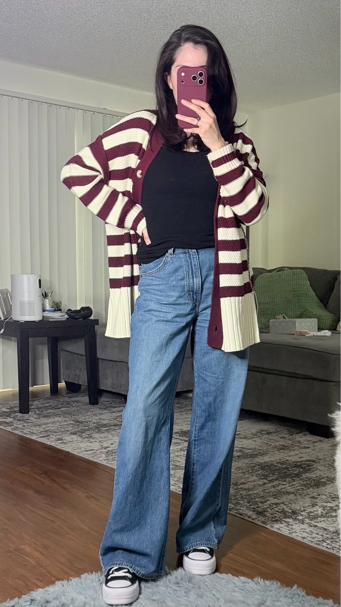 Mom on the go, but make it cute 💕 This oversized cardigan + wide-leg jeans combo is my easy, comfy uniform for errands, school drop-off, and everything in between on a cold chilly May Day like today.

#LTKdayinmylife #LTKmomlife #LTKOver40