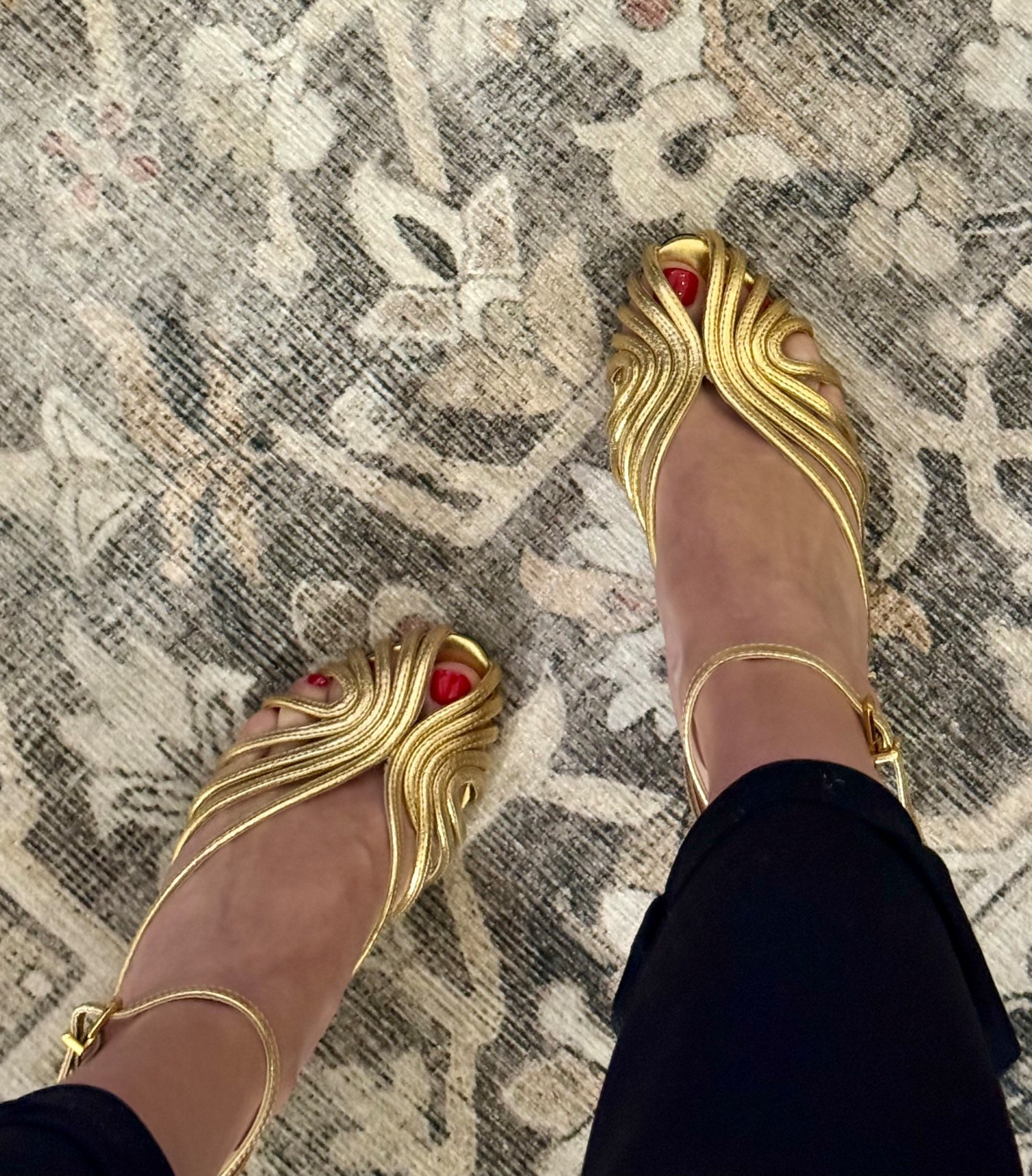 On sale 30% off 😍

#LTKCyberWeek #LTKSaleAlert #LTKHoliday