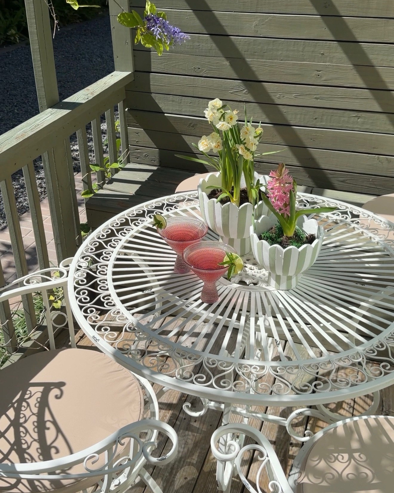 #ad Vintage inspired outdoor furniture set up 🤍🌷🌼 such a simple addition and it made the biggest difference 🤍🌷🌸 @Wayfair way day is happening for 3 days and they have the best deals!!! up to 80% off!!!! run don’t walk 🌟✨#WayfairPartner#WayDay #Wayfair #LTKmorningroutine