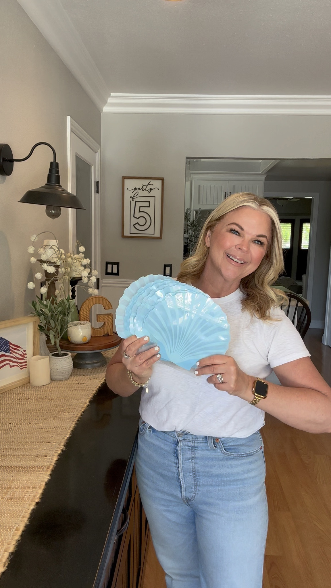 These shell bags are fun for summertime gifting! Reusable & resealable. Add treats, snacks or little gifts. Join me for more!💙🐚💙🐚

#LTKstorytime #LTKSwim #LTKSeasonal