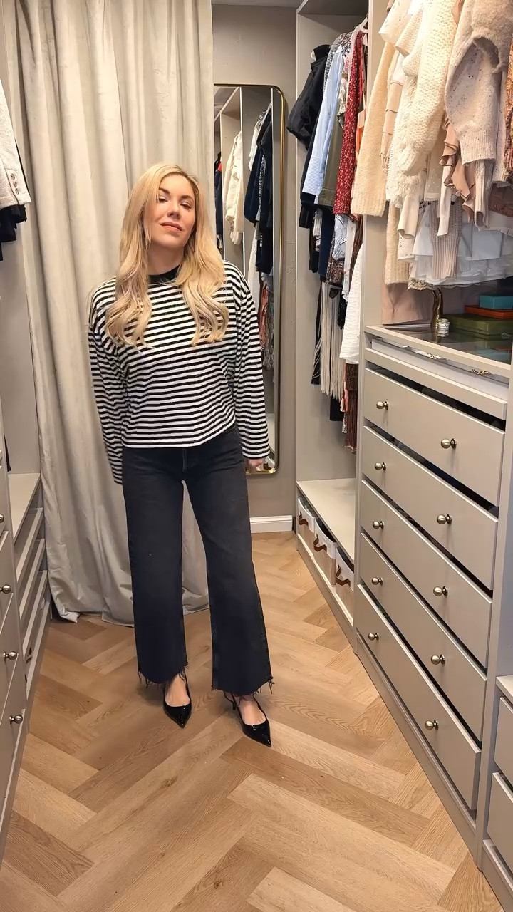 Stripe tee
Black jeans
Cropped wide leg black jeans 


#LTKootd #LTKdayinmylife #LTKSeasonal