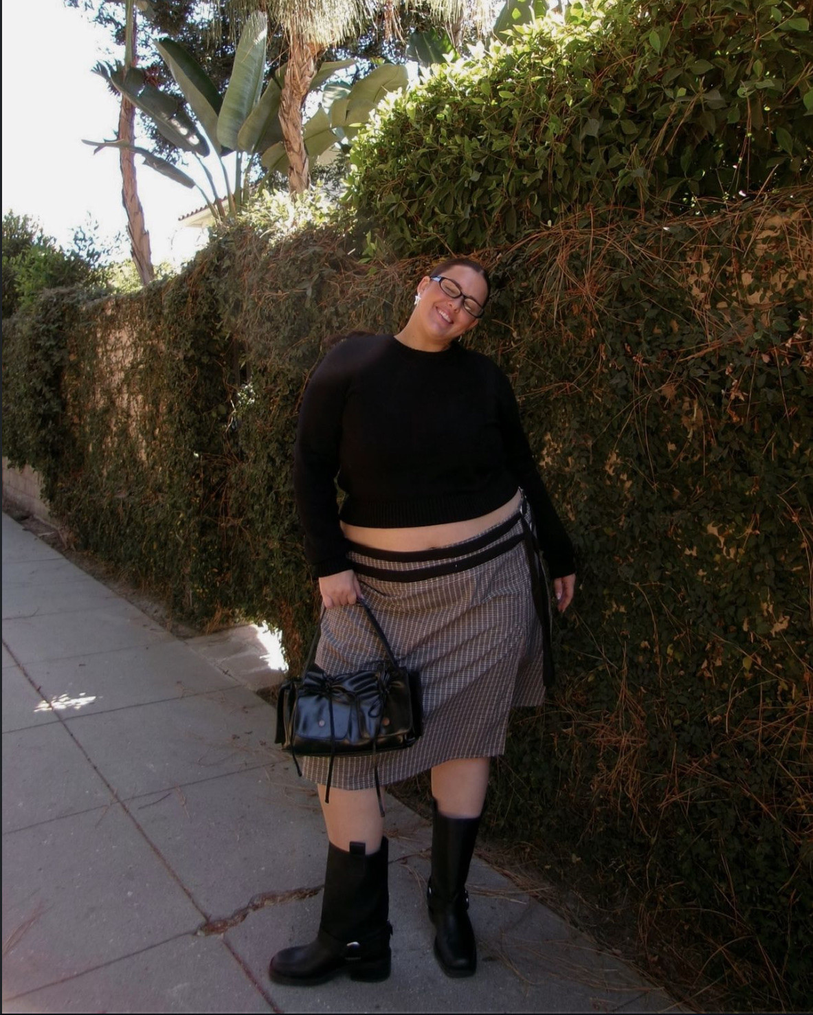 business chic outfit inspo💼🤓

Fall outfit, midi skirt, sweater, moto boots, fall fashion, chic stylee

#LTKStyleTip #LTKPlusSize #LTKSeasonal