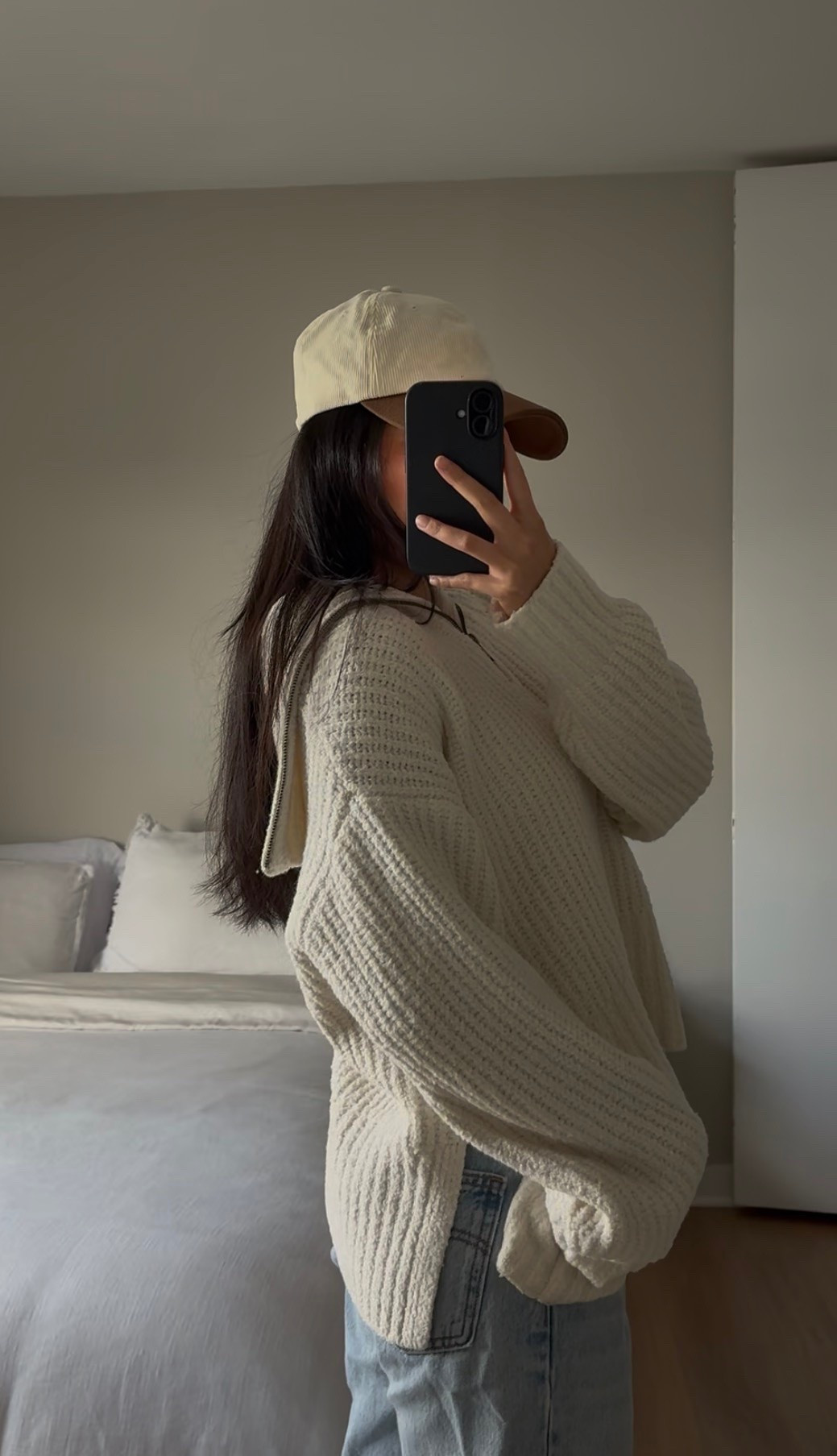 Casual work outfit 
S sweater from target, linked similar 
25 jeans, linked similar 
Hat is from brandy

#LTKootd #LTKSeasonal #LTKmorningroutine