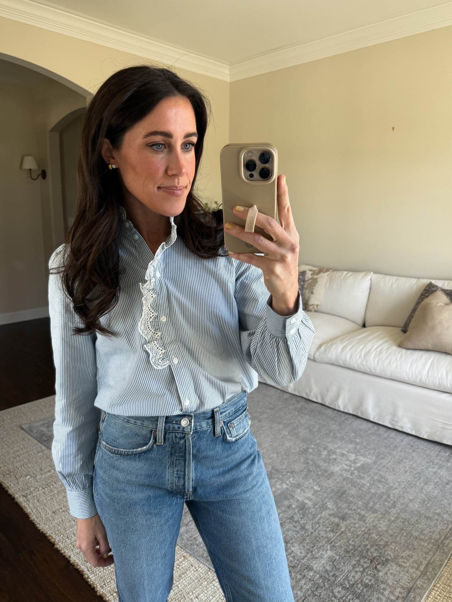 Top runs small size up one

#LTKootd #LTKgrwm #LTKmomlife