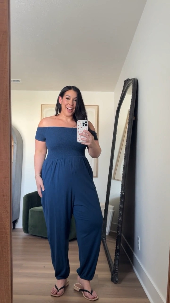 American Eagle midsize spring finds! Obsessed with this jumpsuit with the smocking. Code bonnieae25 @americaneagle
-
-
-
Midsize, American Eagle, Spring, Spring OOTD, Jumpsuit, Dress, Shorts, Midsize spring, Midsize dress, Midsize tops, Midsize pants, Aerie, Spring midsize haul, Summer finds @American Eagle Outfitters 

#LTKMidsize #LTKSeasonal #LTKootd