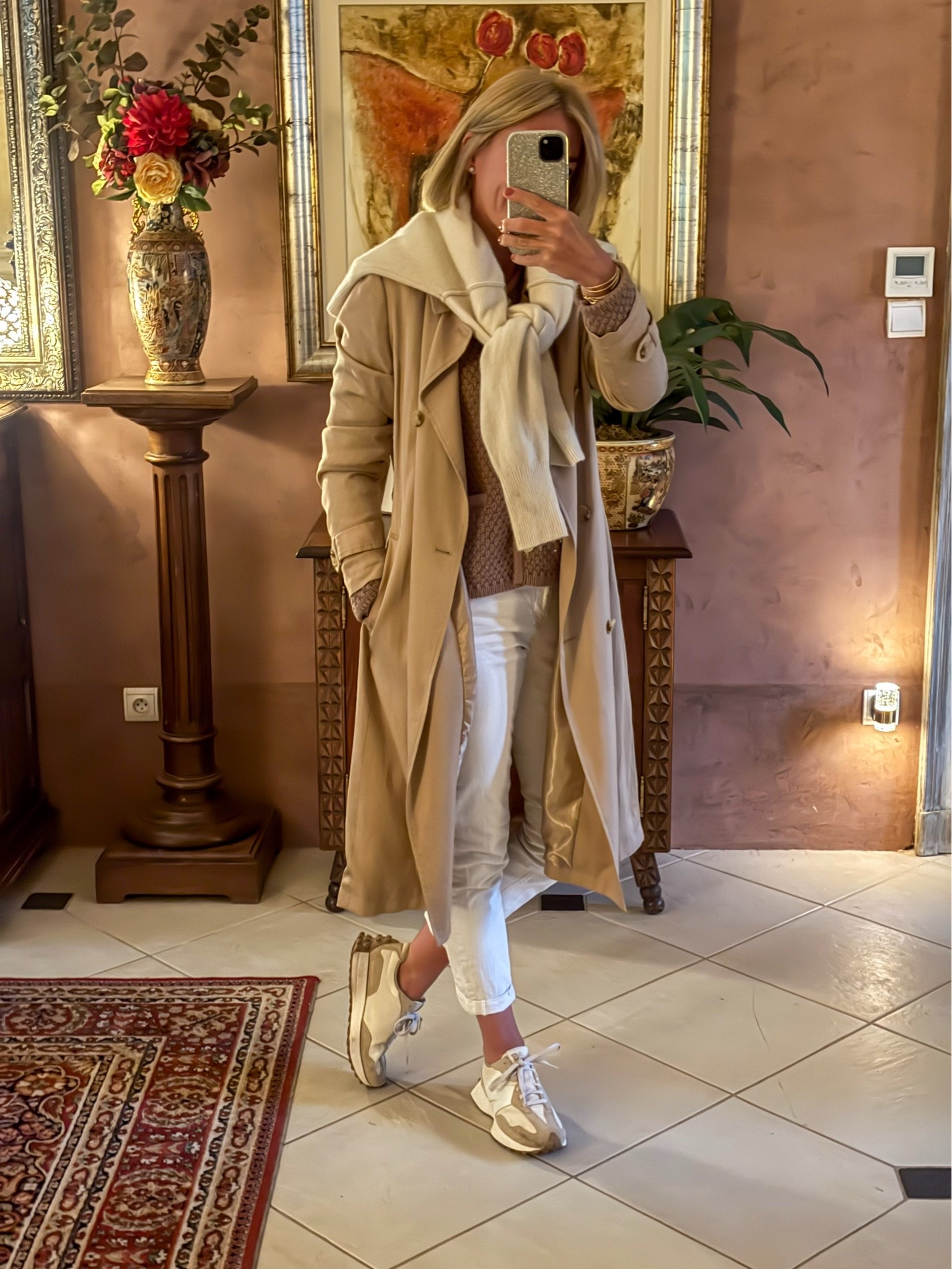 All about the neutrals
.
#mymidlifefashion #whatimwearing #outfitinspo

#LTKeurope #LTKover50style
