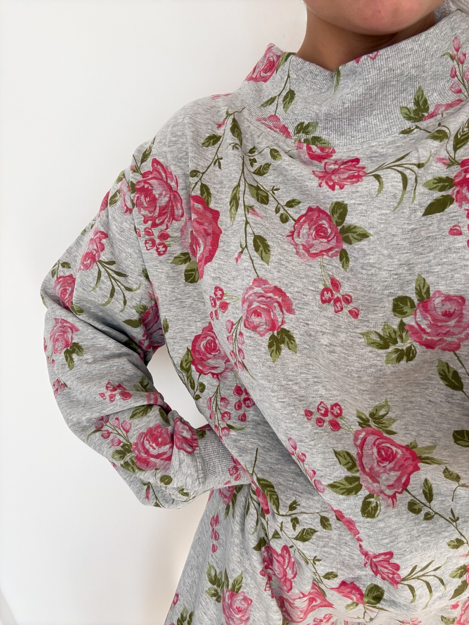 Size small sweatshirt
Size small sweatpants 

Love this new target sweat set! 

#LTKootd #LTKValentine #LTKgrwm