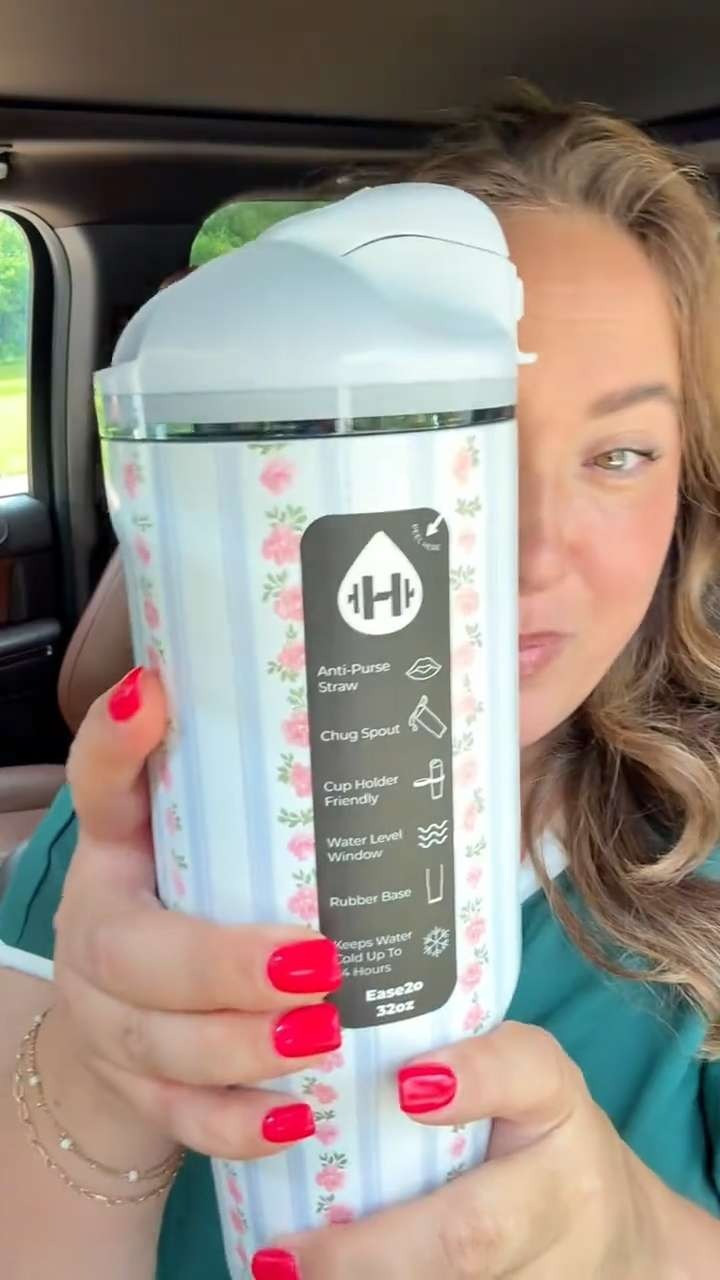 HydroJug Ease2o Water Bottle, with Straw & Chug Lid, Stainless Steel, Vented Cap to Help Reduce Pressure, Water-Level Window, Cup Holder Friendly, Non-Slip Base 

 #LTKActive #LTKSaleAlert #LTKTravel