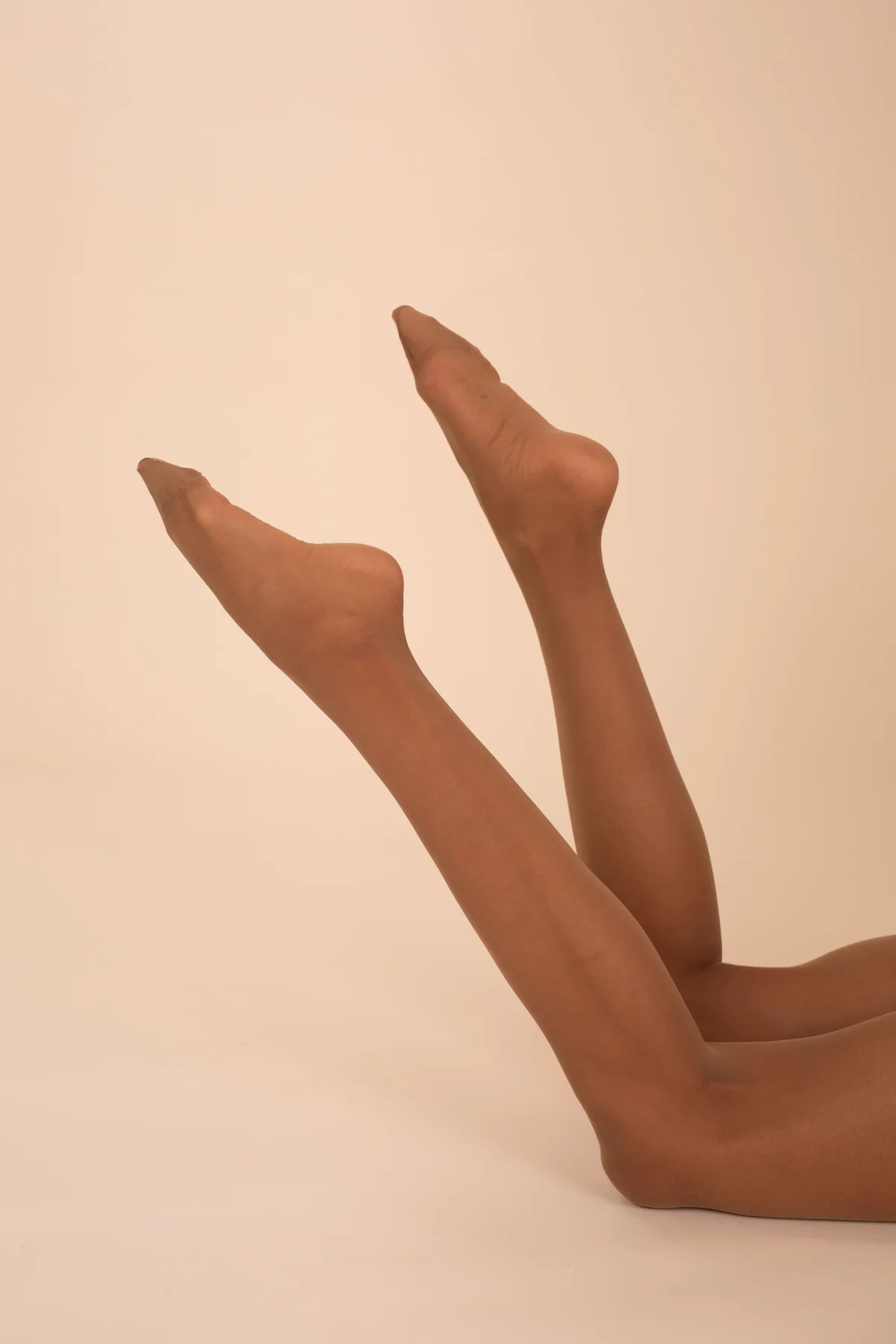 Sheer Contour (Caramel) | Threads