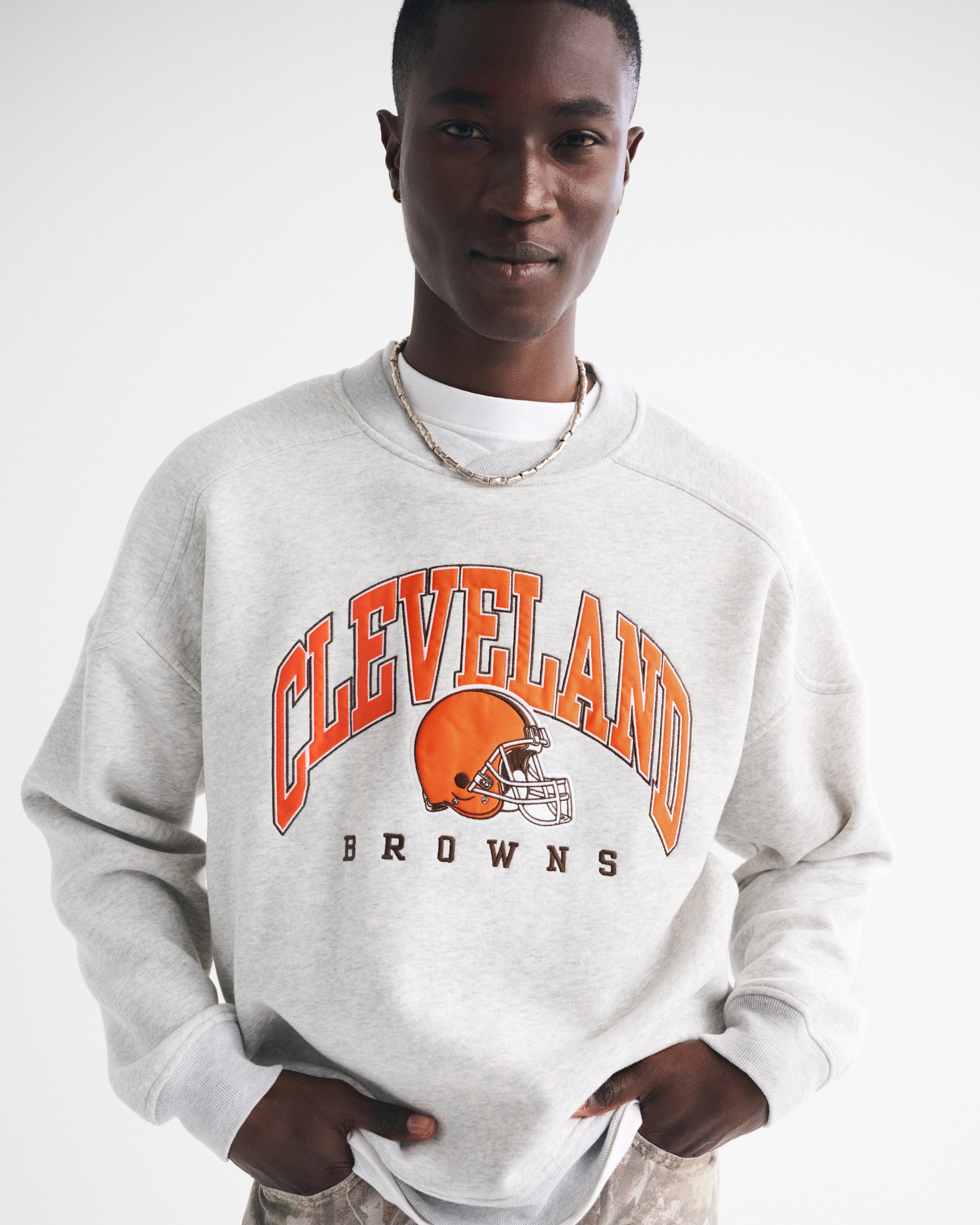 Cleveland Browns Graphic Crew Sweatshirt | Abercrombie & Fitch (US)
