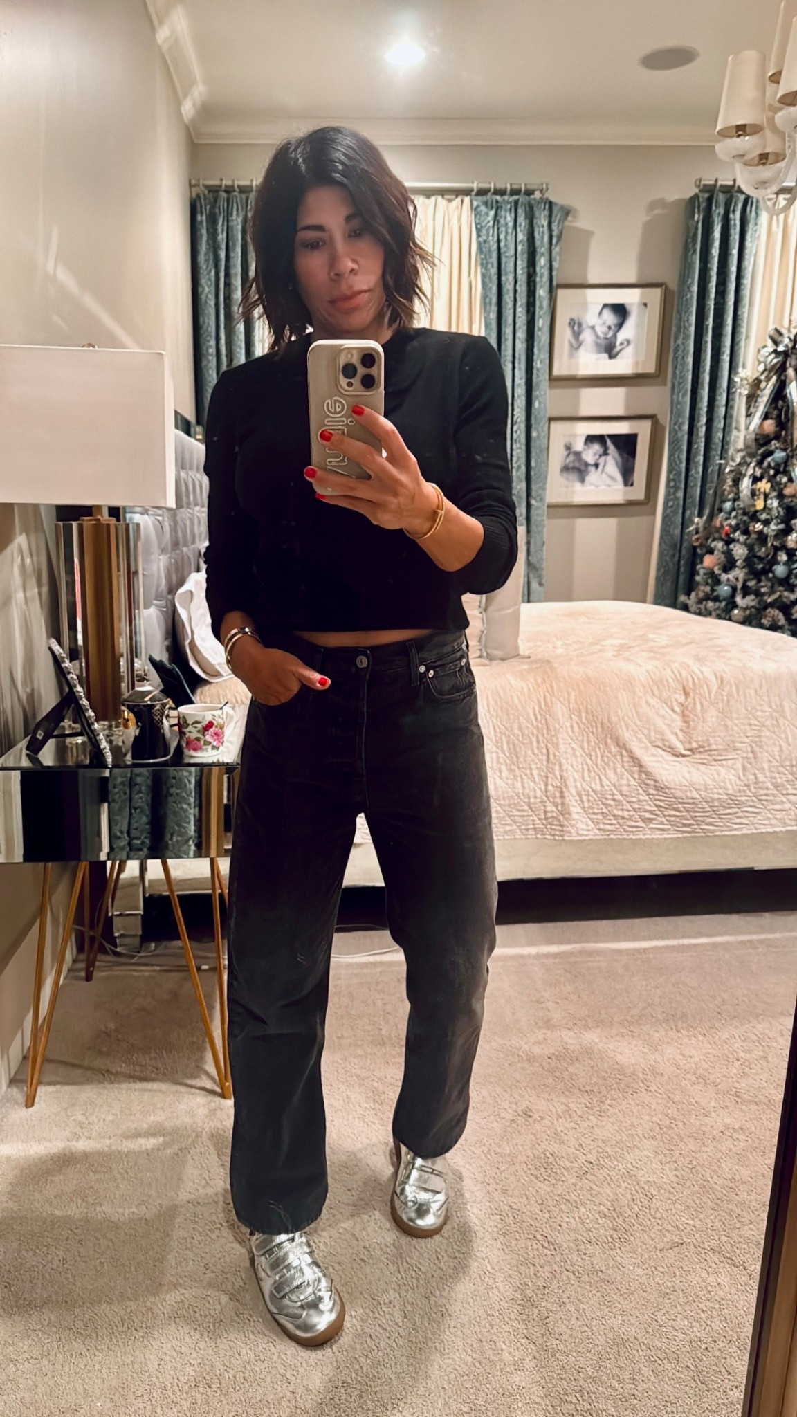 Mom fit 

#LTKShoeCrush #LTKStyleTip #LTKOver40